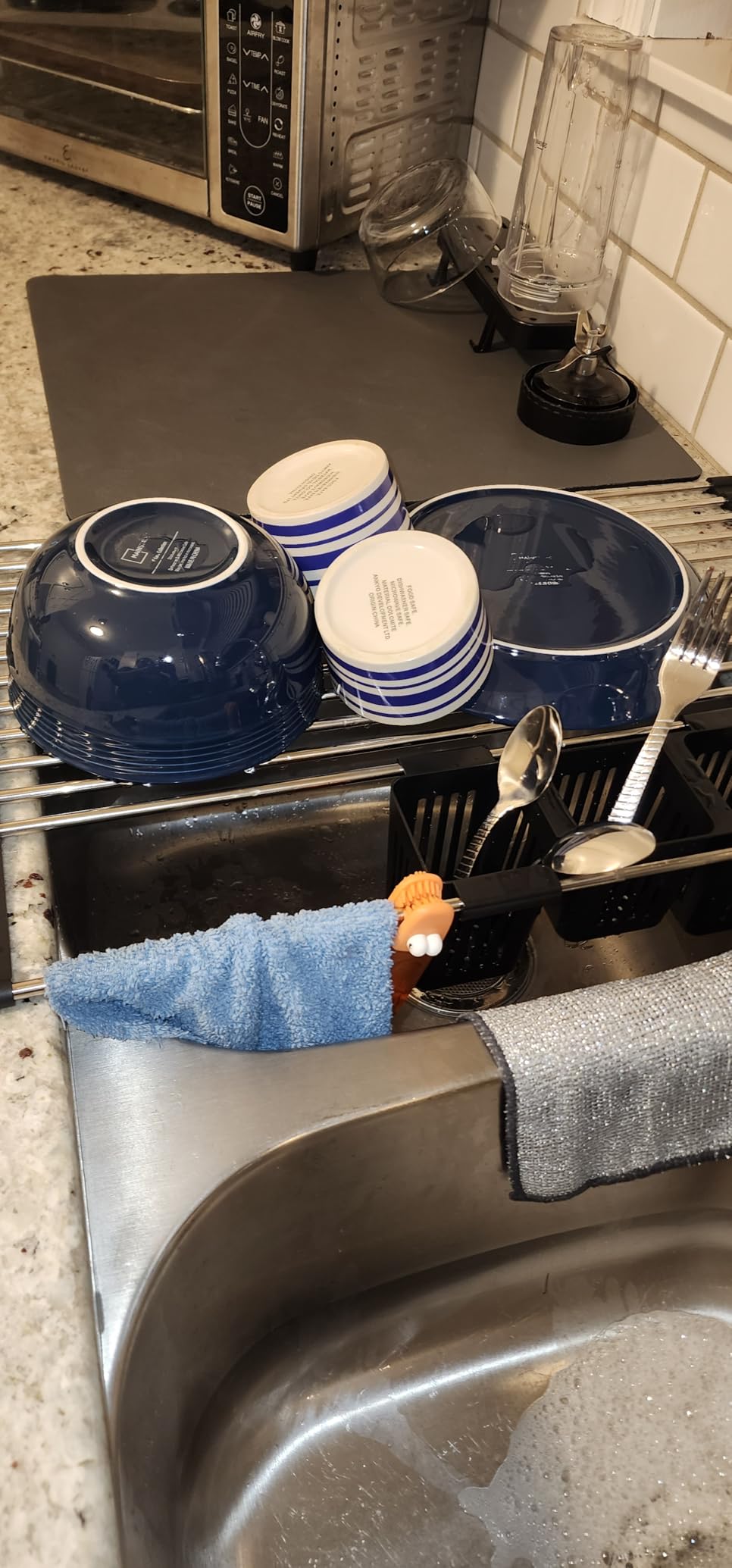 BBXTYLY Expandable Roll Up Dish Drying Rack Up to 22.8''with 2 Storage Baskets,Over The Sink Kitchen Rolling up Dish Drainer Drying Rack, Foldable,Rollable,for Kitchen Dishes(Expandable Width Size) - Customer Photo 1