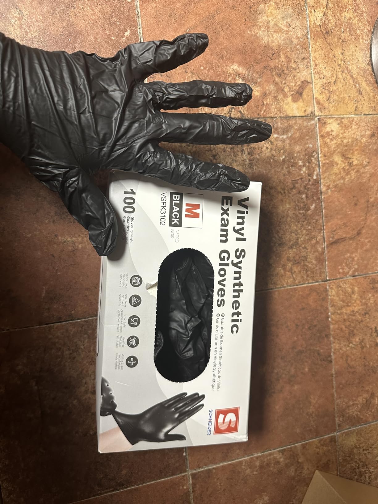 Schneider Vinyl Synthetic Exam Gloves, 4 Mil, Latex Free Disposable Gloves for Medical, Cooking, Cleaning, and Food Prep - Customer Photo 1