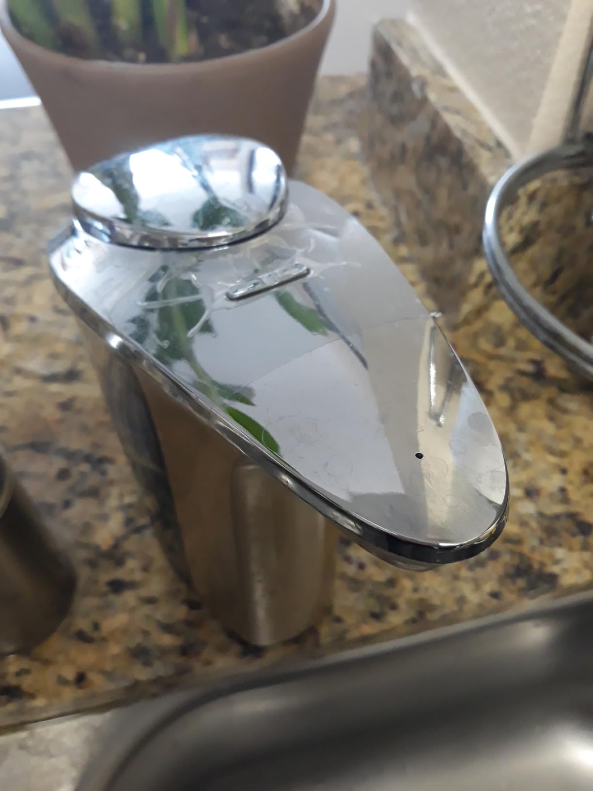 PZOTRUF Automatic Soap Dispenser, Touchless Dish Soap Dispenser 17oz/500ml with Infrared Sensor, 5 Adjustable Soap Dispensing Levels, Liquid Hand Dispenser for Bathroom Kitchen Sink (Silver) customer photo 1