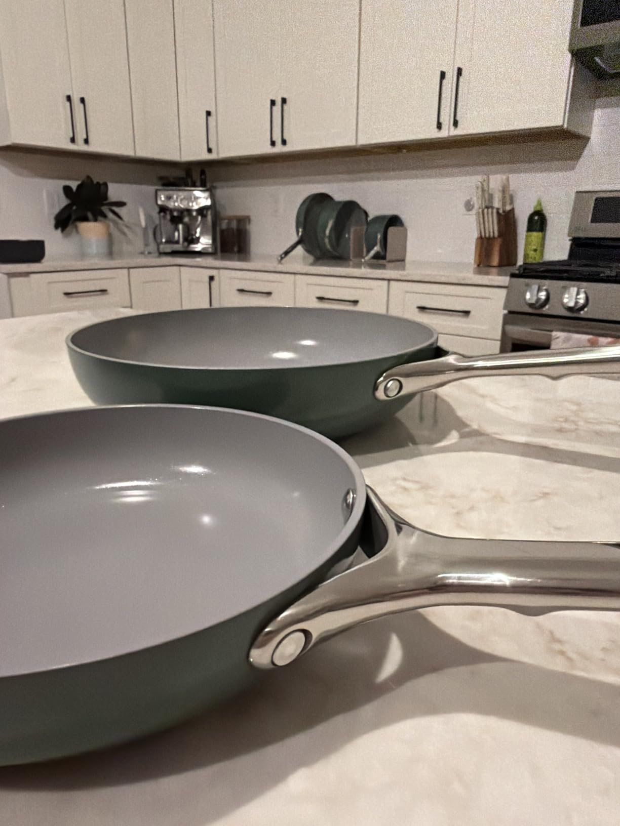 Caraway Nonstick Ceramic Frying Pan (2.7 qt, 10.5