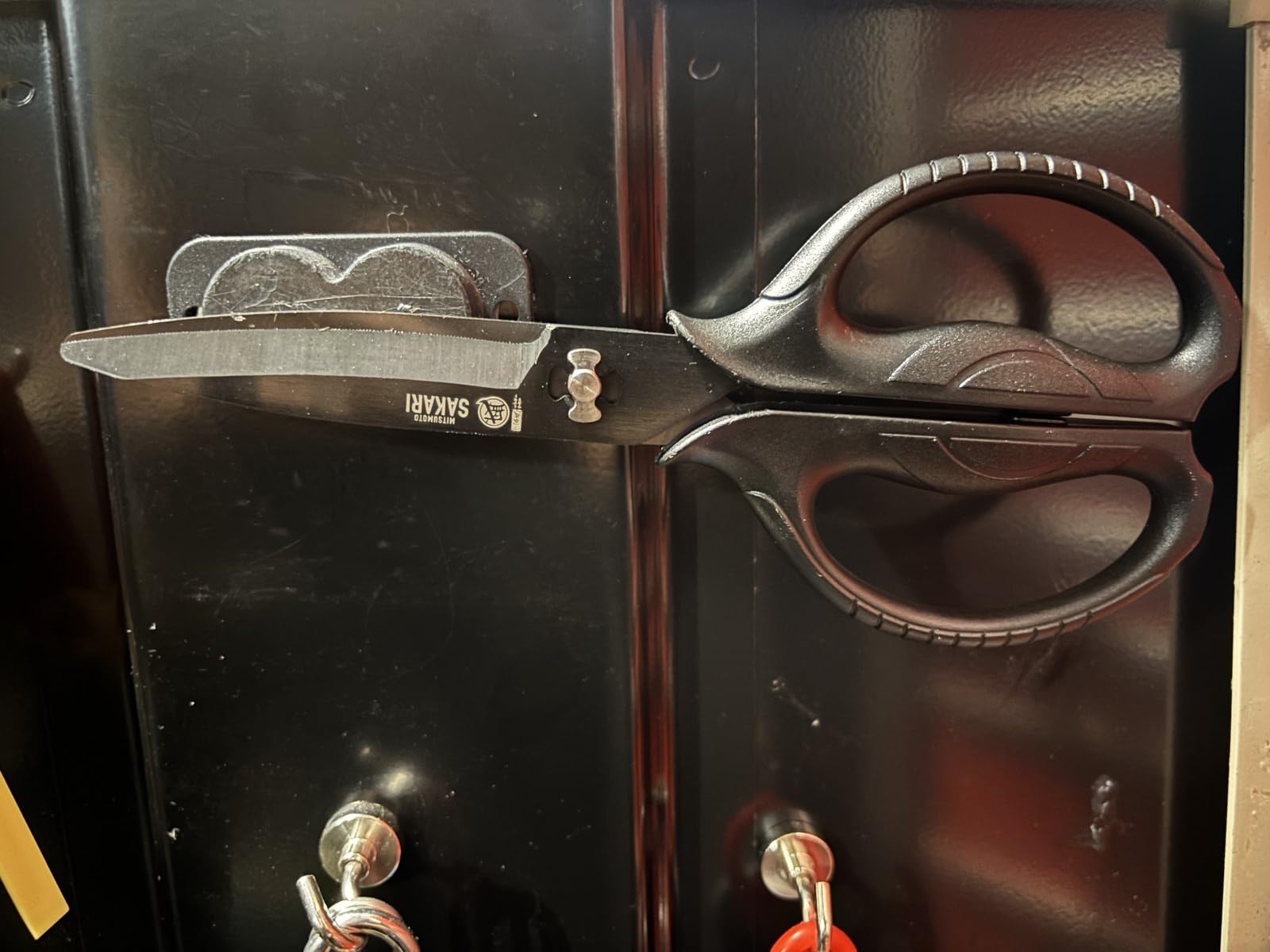 MITSUMOTO SAKARI Japanese Kitchen Scissors, All Purpose, Black Titanium Plated Heavy Duty, Multipurpose Cooking and Herb Scissors with Micro Serrated Edge customer photo 2