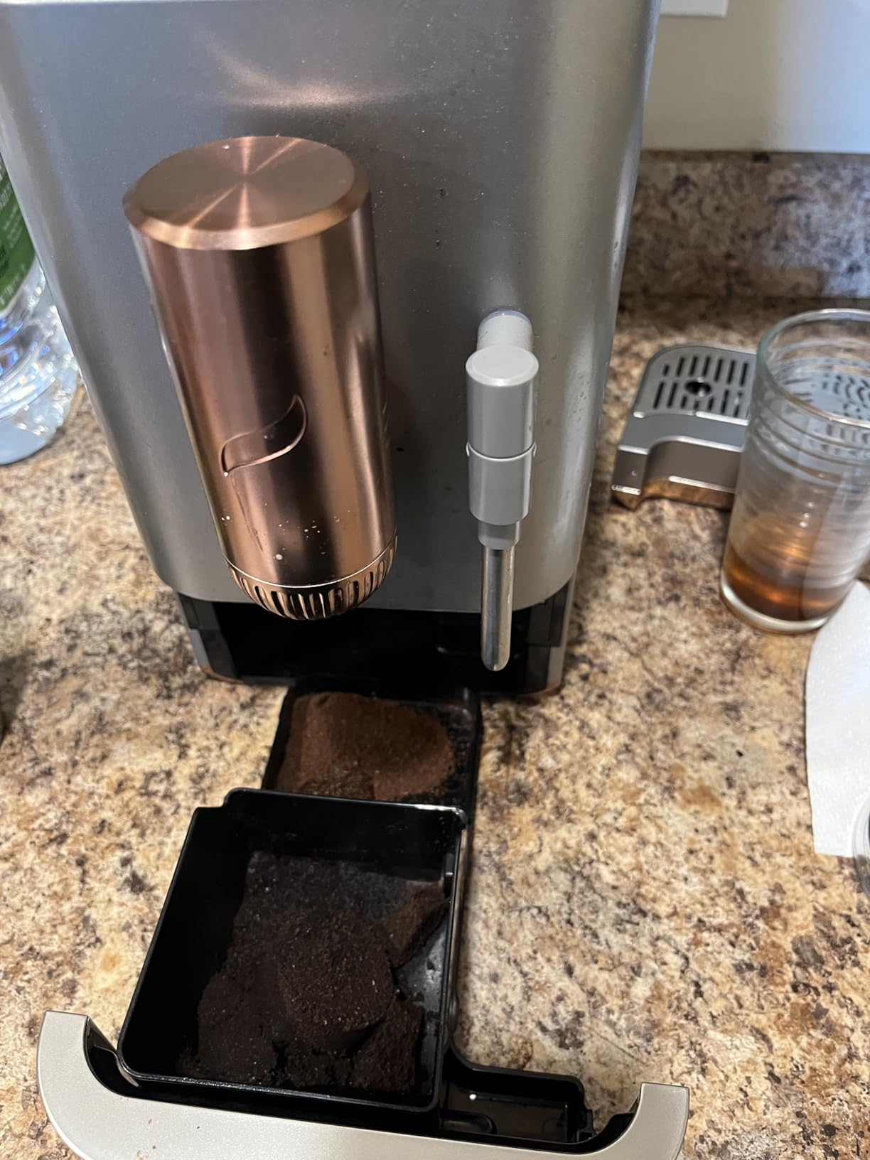 Cafe Affetto Automatic Espresso Machine & Milk Frother with Built In & Adjustable Espresso Bean Grinder, One-Touch Brew in 90 Seconds, Wifi & Smart Connected, Removable 1.2L Water Tank, Matte White - Customer Photo 2