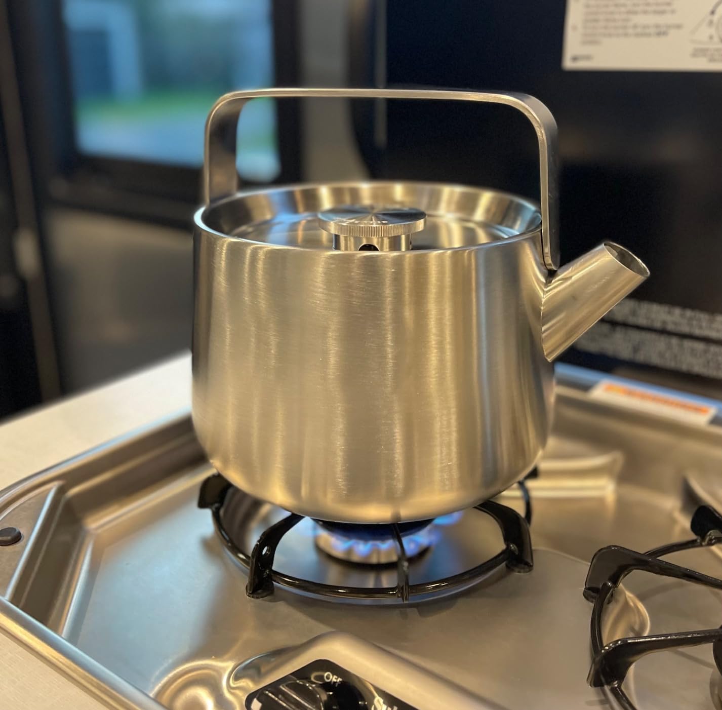 KitchenAid Teakettles Stainless Steel Whistling Teakettle, 1.9 Quart - Brushed Stainless Steel - Customer Photo 2