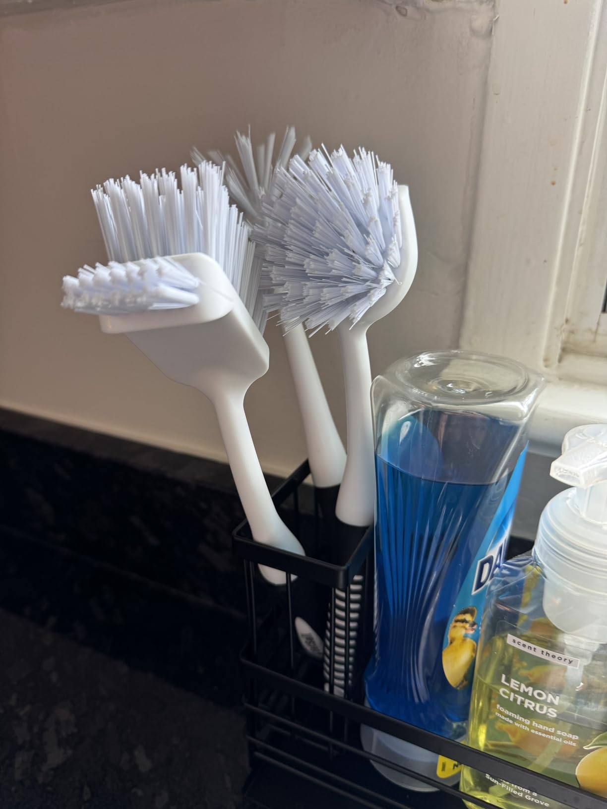 SetSail Dish Brush Set of 3 with Bottle Brush, Dish Scrub Brush with Long Handle Deep Cleaning Handle Brush with Scraper Tip for Kitchen Sink Dishes Bottle Cup Pot and Pans Tile Lines, Black customer photo 1