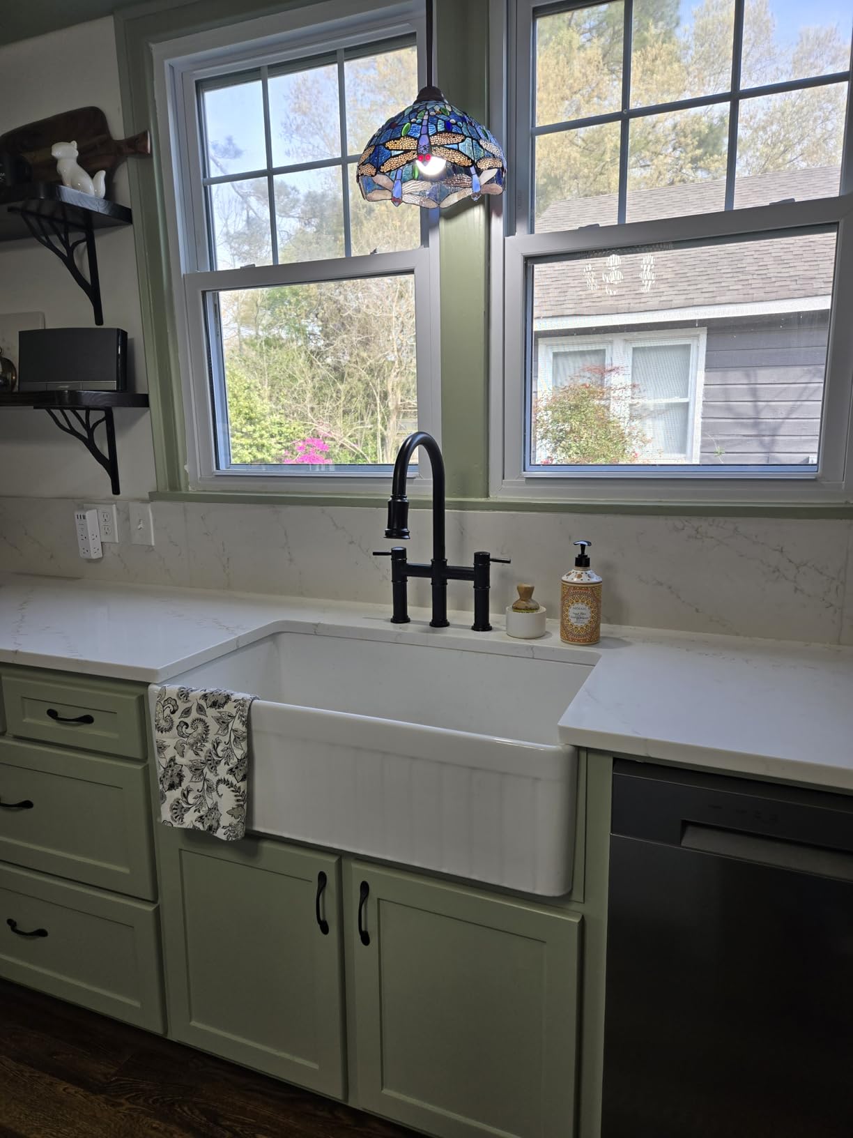 DeerValley White Farmhouse Sink Apron Front Farm Kitchen Sink 33 inch customer photo 1