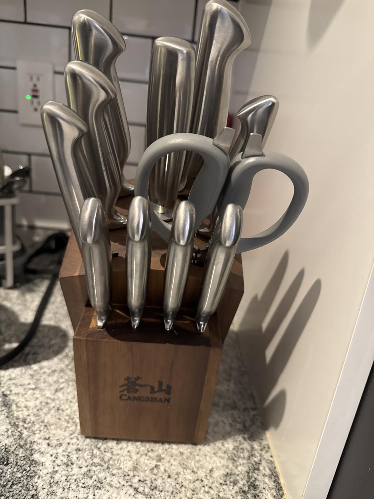 Cangshan Sanford Series 1027150 German Steel 12-Piece Knife Block Set, Acacia - Customer Photo 1