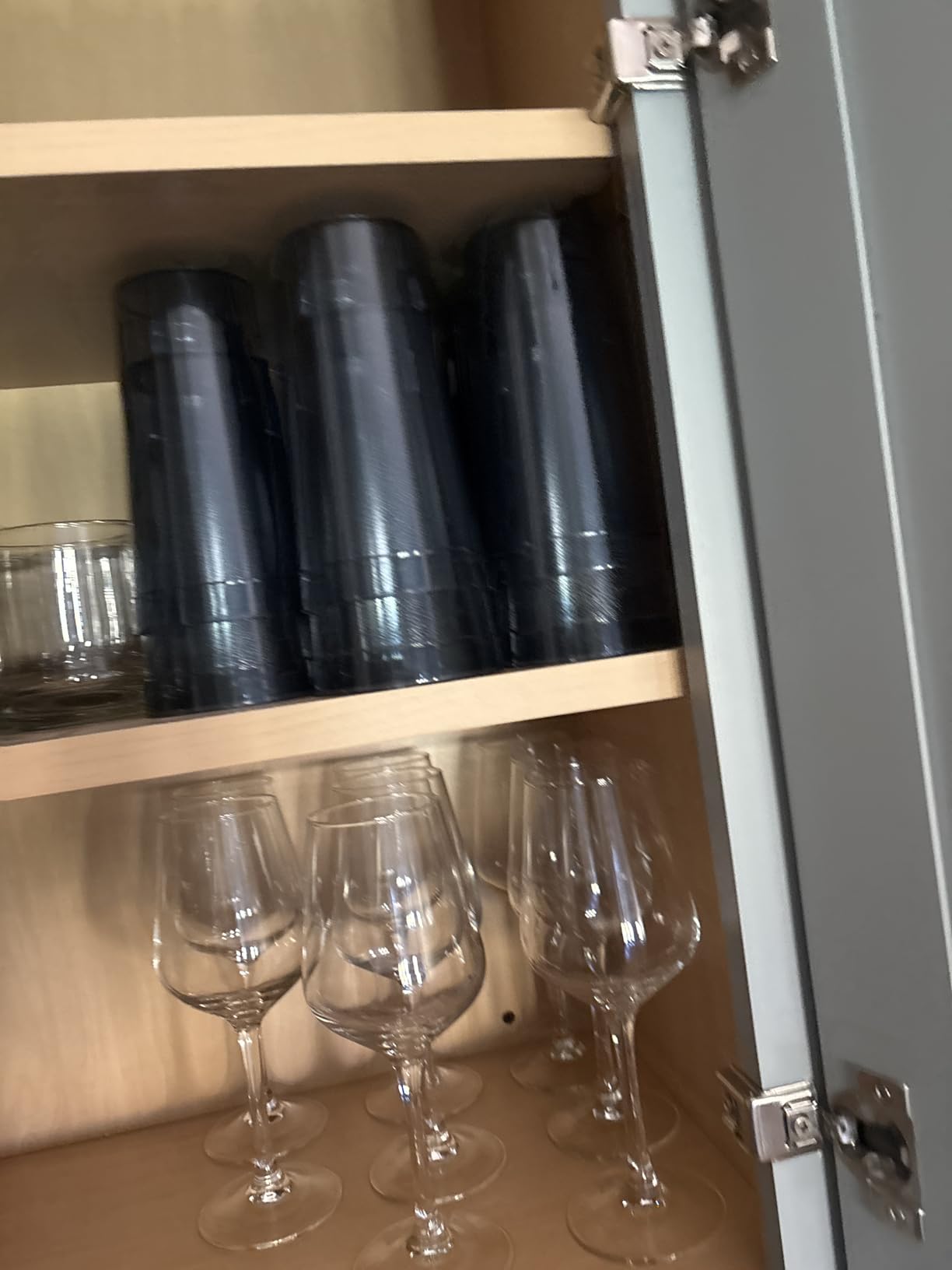 US Acrylic Cafe Plastic Reusable Tumblers (Set of 16) 20-ounce Water Cups in Grey | Value Set of Restaurant Style Drinking Glasses, Stackable, BPA-free, Made in the USA | Top-rack Dishwasher Safe - Customer Photo 3