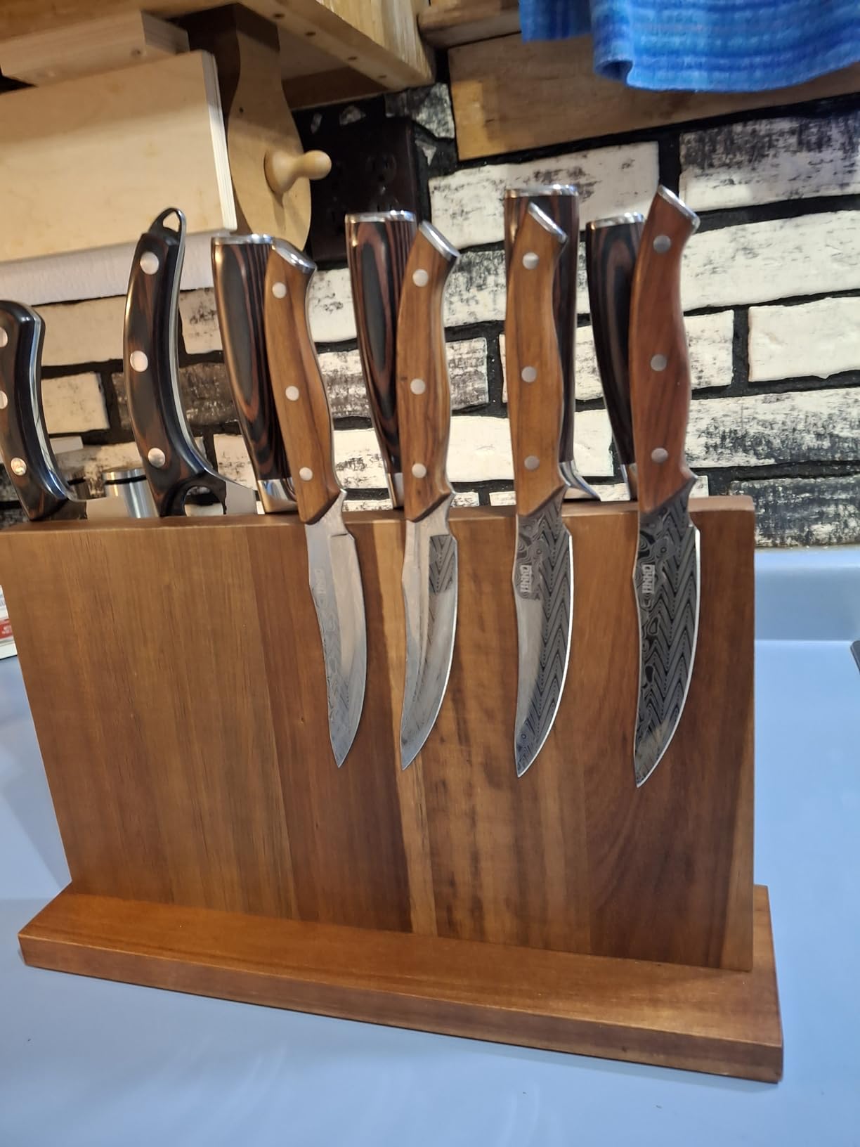 Jikko New Reinforced Carbon Steel Japanese Kitchen Knife Set – DiamondRazor Series – Ultra Sharp Japanese Knife Set & Chef Knife Set with Mahogany Wood Handles – Professional Chef's Knives - Customer Photo 2