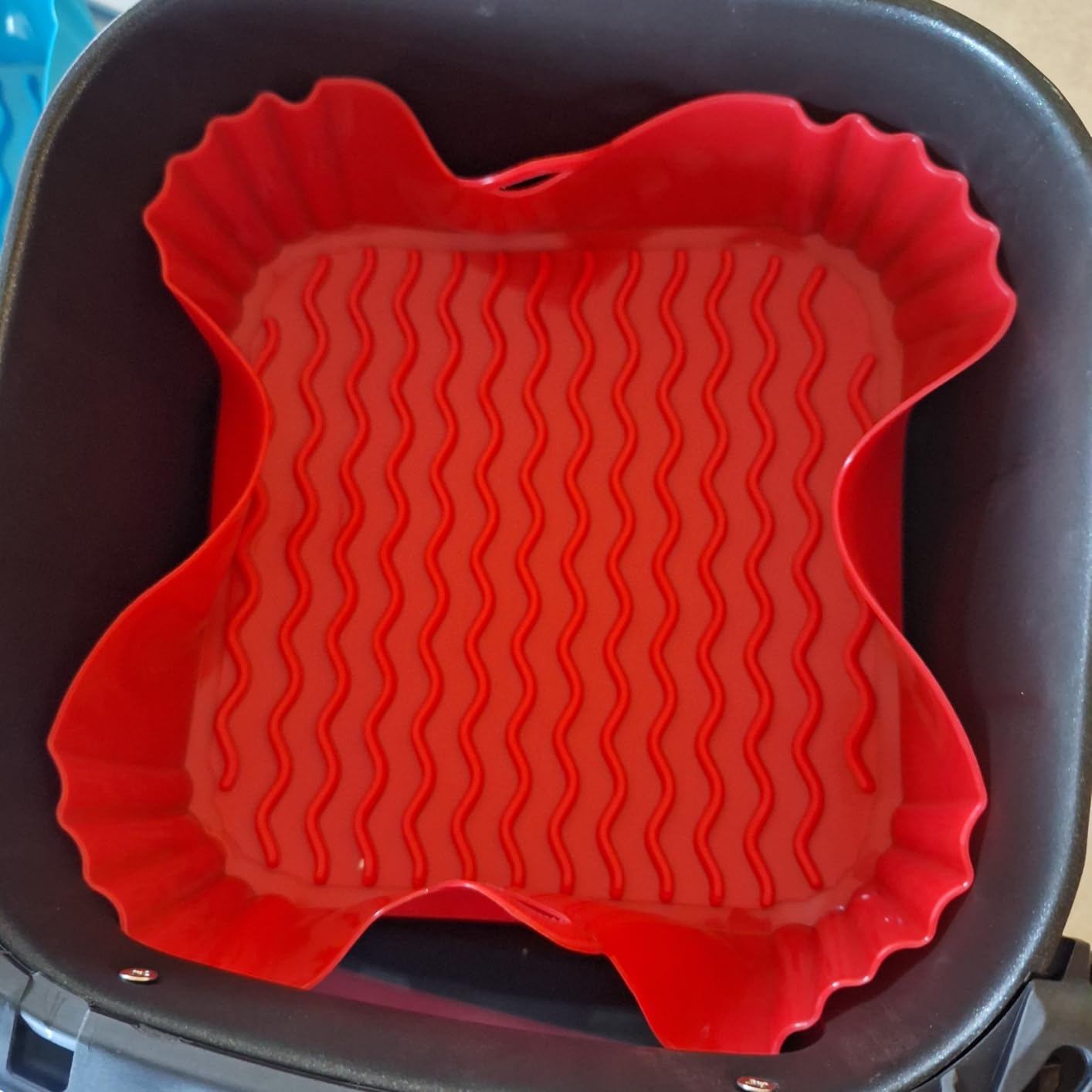 2 PCS Square Silicone Air Fryer Liners - 8 Inch Reusable Air Fryer Pot - Air Fryer Accessories - Air Fryer Inserts for 4 to 7 QT Oven Microwave Accessories (Red + Blue) - Customer Photo 3