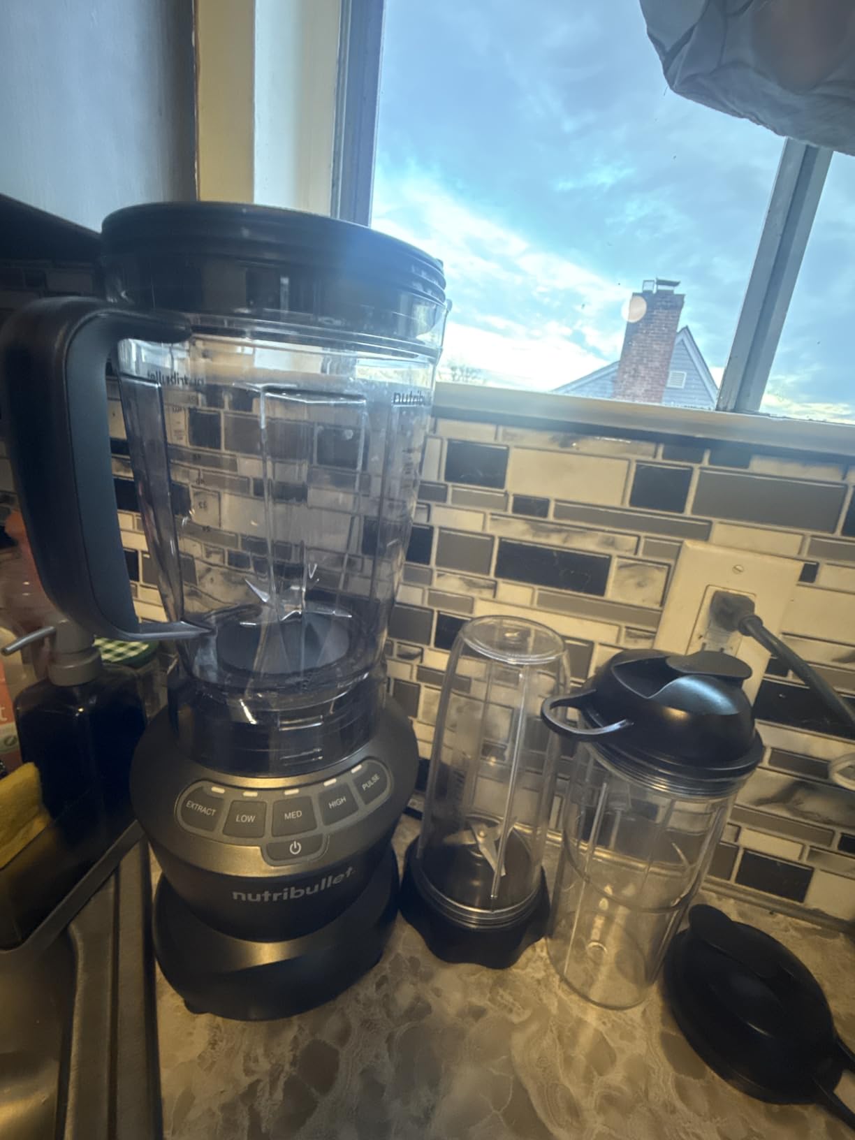nutribullet Full-Size Blender Combo 1200W - NBF50500 - Dark Gray - Customer Photo 4
