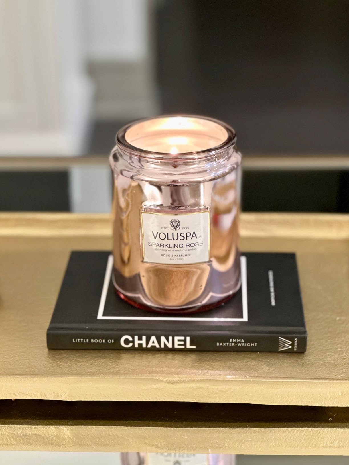 Voluspa Casa Pacifica, Large Candle Jar, 18 oz, 100 Hour Burn Time, All Natural Wicks and Coconut Wax for Clean Burning, Vegan, Poured in The USA - Customer Photo 1
