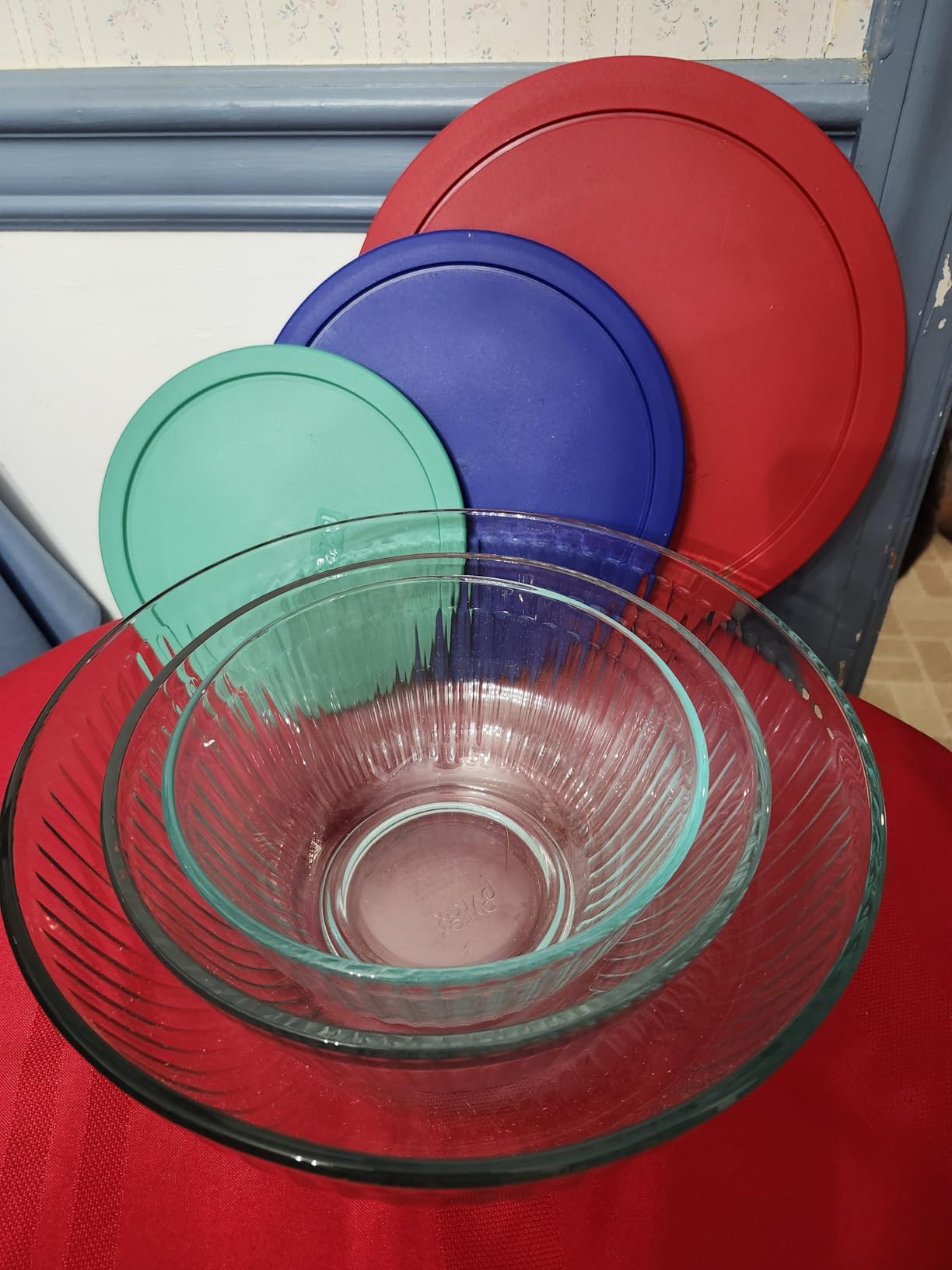 Pyrex Sculpted (3-Pack) Glass Mixing Bowls Set With Plastic Lids For Prepping, Baking and Cooking, Preheated Oven, Dishwasher, Freezer, and Microwave Safe - Customer Photo 2