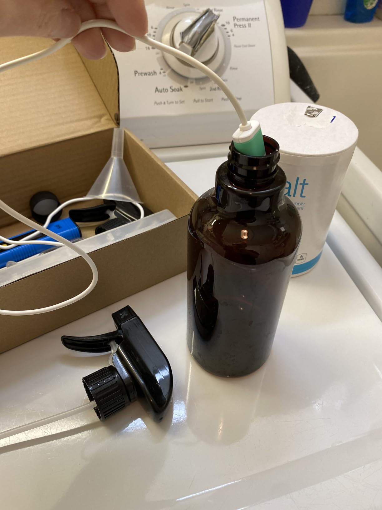 Plastic Spray Bottles Empty Spray Bottle 16.9oz/500ml 2 Pack Heavy Duty Spraying Bottles Mist/Stream Water Bottle for Cleaning Solutions, Essential Oils, Hair (Clear) - Customer Photo 0