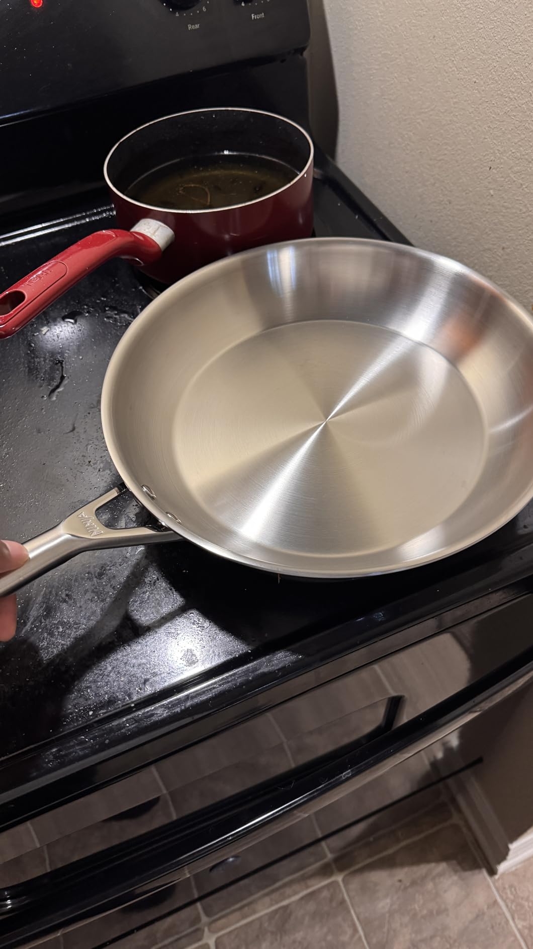 Ninja EverClad Stainless Steel Cookware 12 Piece Pots & Pans Set, All Stovetops & Induction, Oven Safe to 600°F, Tri-Ply Commercial-Grade, C99012 - Customer Photo 1