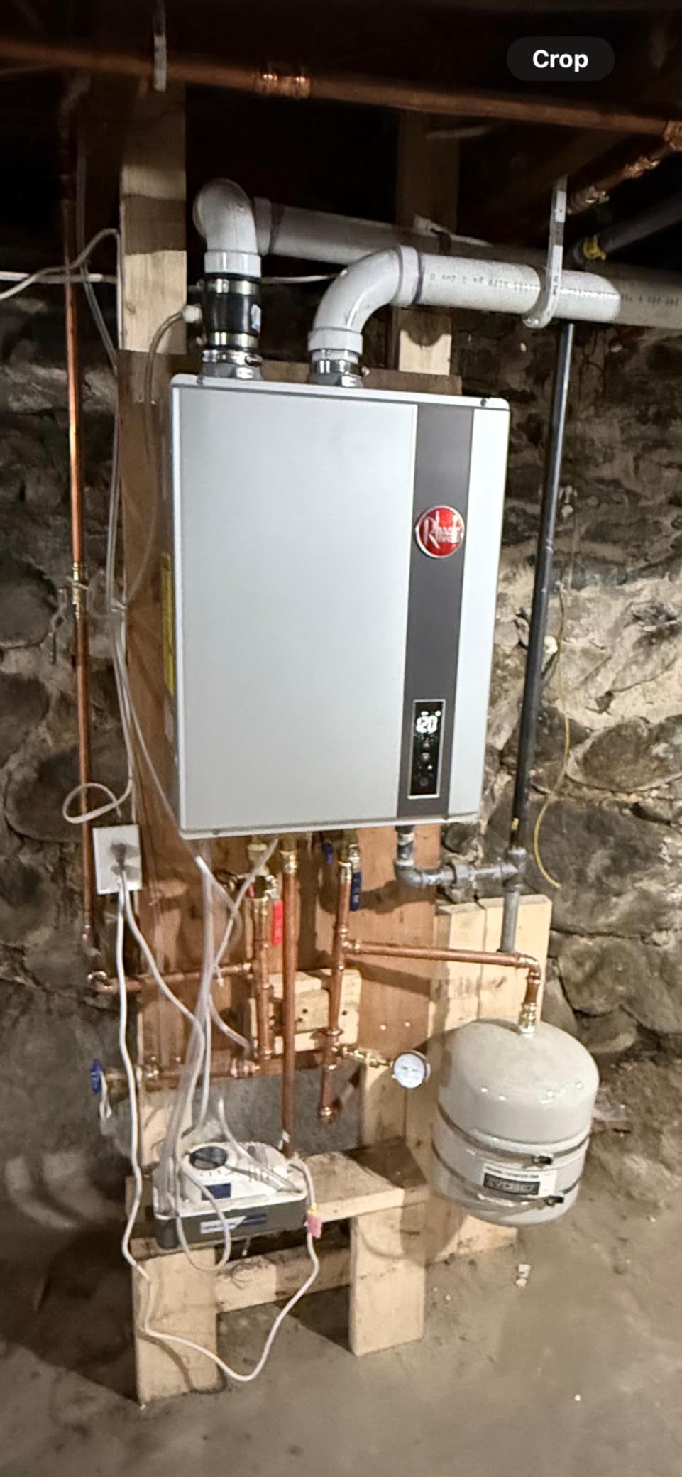 Rheem RTGH-95DVLN-3 RTGH Series 9.5 GPM 199,900 BTU 120 Volt Residential Indoor Natural Gas Tankless Water Heater Stainless Steel - Customer Photo 1