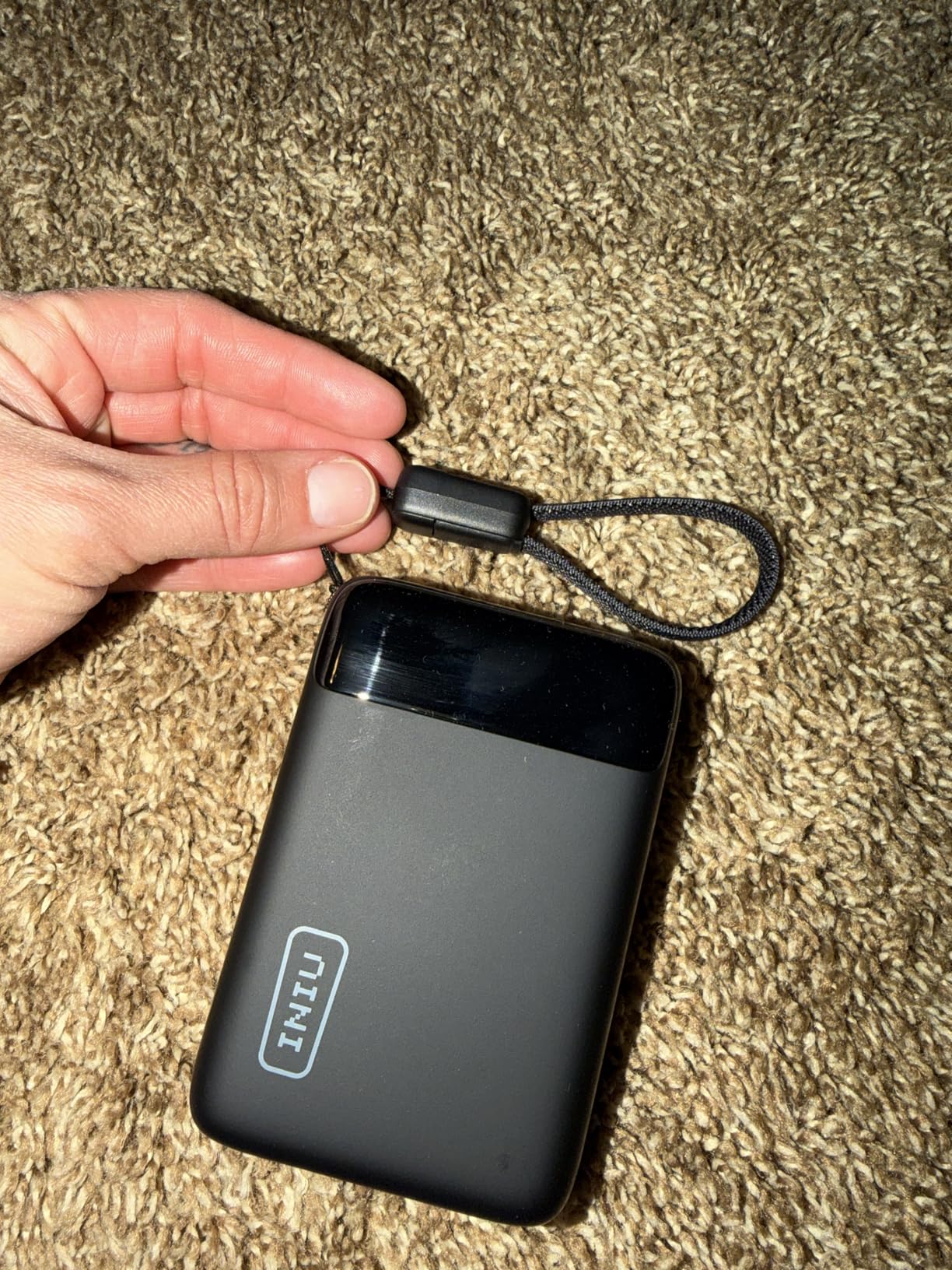 INIU Portable Charger, Smallest 22.5W 20000mAh USB C in & Out Power Bank Fast Charging, PD 3.0+QC 4.0 LED Display Phone Battery Pack Compatible with iPhone 17 16 15 14 Pro Samsung S24 Google iPad etc - Customer Photo 5