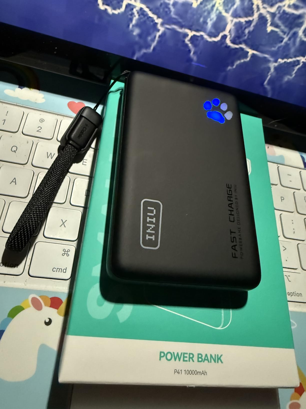 INIU Portable Charger, Ultra Slim 45W Fast Charging with Attached USB C Cable, Flight-Safe 10000mAh PD Power Bank Battery Pack, Travel Essential Phone Powerbank for iPhone 17 16 Samsung S25 Google etc - Customer Photo 1