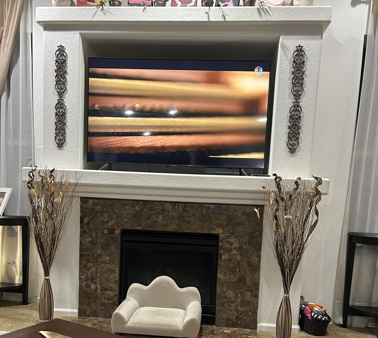 Art3d 102-Piece Peel and Stick Wall Tile for Kitchen Backsplash, Bathroom, Fireplace, 3in. × 6in. Stick on Subway Tile, Glossy White customer photo 2