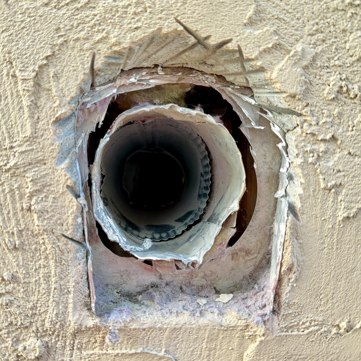 NO-PEST VENT, Exclusive Dual Door Dryer Vent Cover Outdoor 4 inch or Bathroom fan, Made in USA w Highest UV Resistant Plastic in any Outdoor Vent Cover (White, 4 inch W/O Duct Tube) - Customer Photo 2