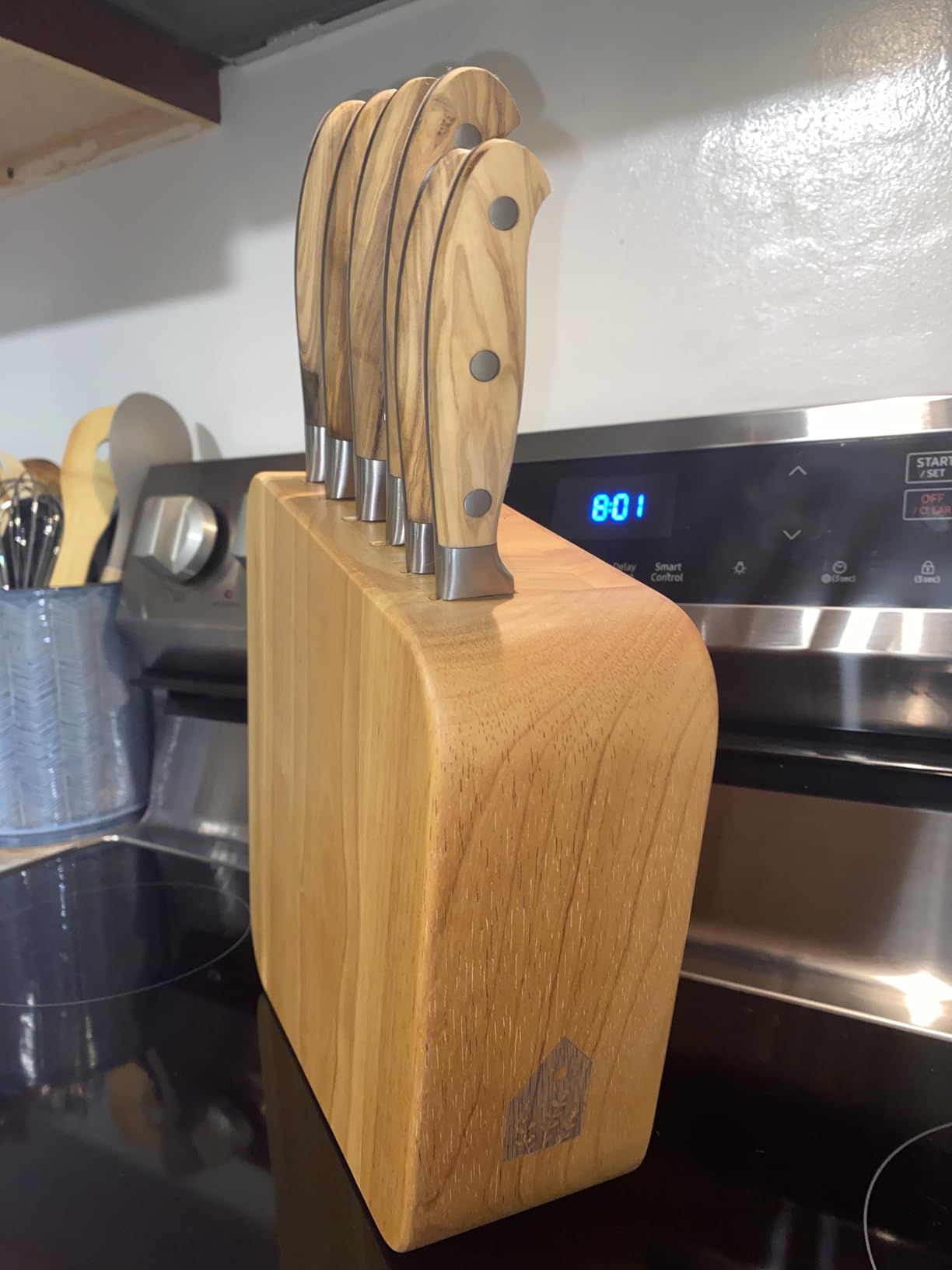Bloomhouse - Two Time Oprah's Favorite Things Winner - 8-Inch Bread Knife - German Stainless Steel Serrated Blade with Forged Italian Olive Wood Handle, Full Tang Knife for Artisan Bread & Baking - Customer Photo 1