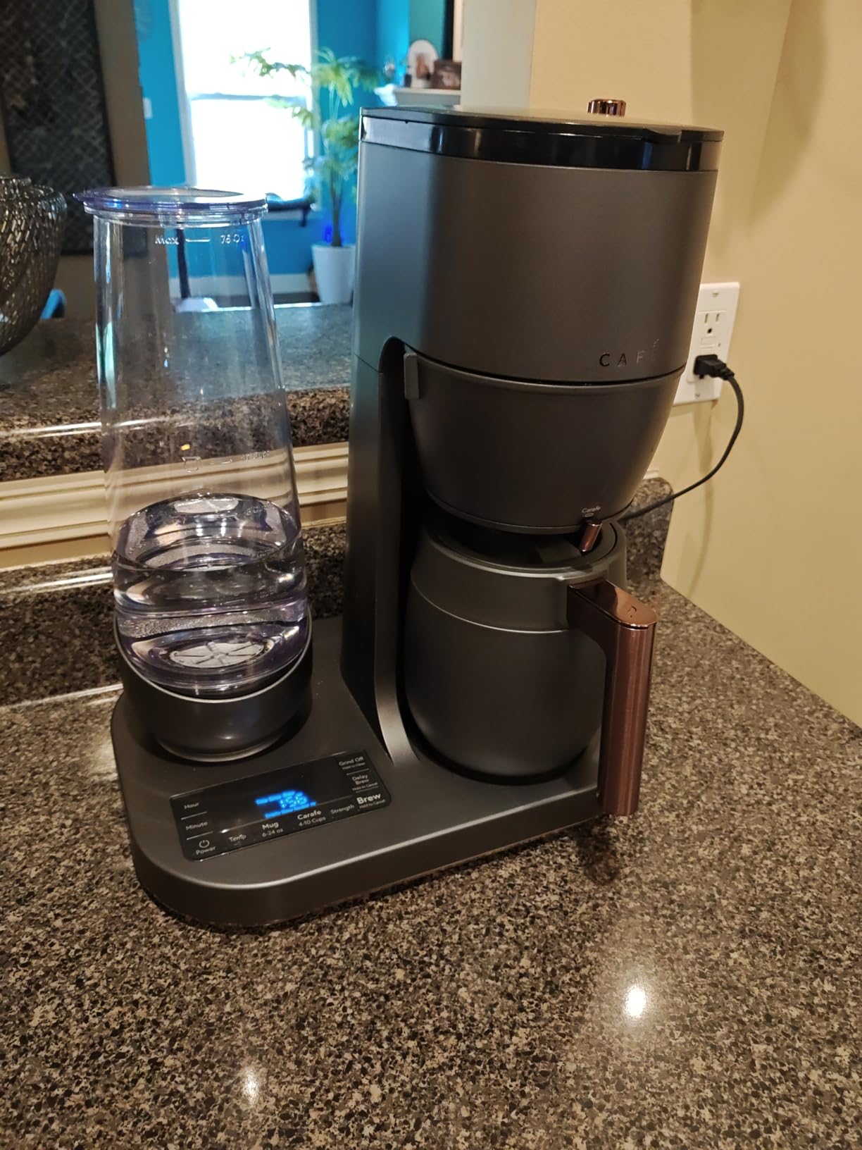Café Specialty Grind and Brew Coffee Maker, Single-Serve Option, 10-Cup Thermal Carafe, WiFi Enabled Technology, Smart Home Kitchen Essentials, SCA Certified, Barista-Quality Brew, Matte Black - Customer Photo 1