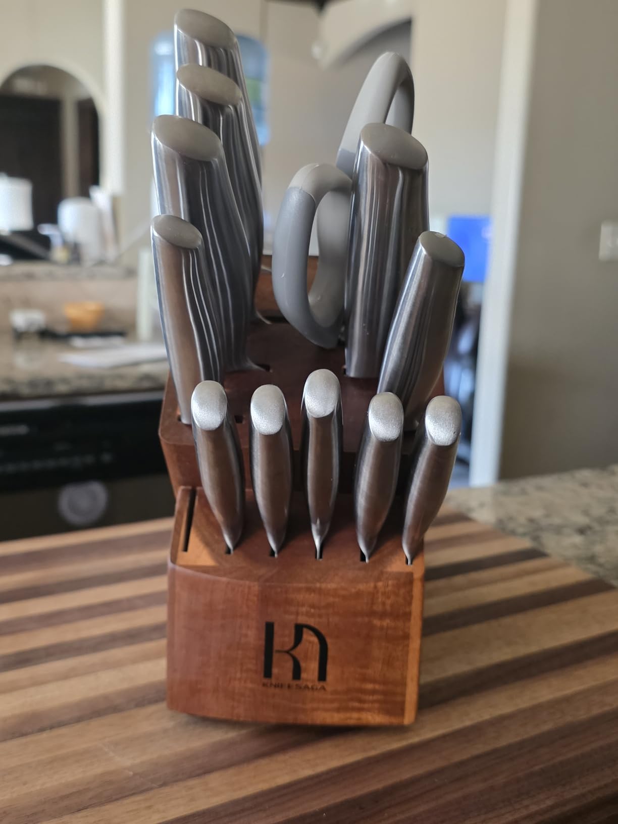 Kitchen Knife Set 14 Piece Premium Japanese High Carbon Stainless Steel Knife Block Sets with Built-in Sharpener, Razor Sharp Knives Set for Kitchen, Quality Acacia Wood Block Knife Set - Customer Photo 2