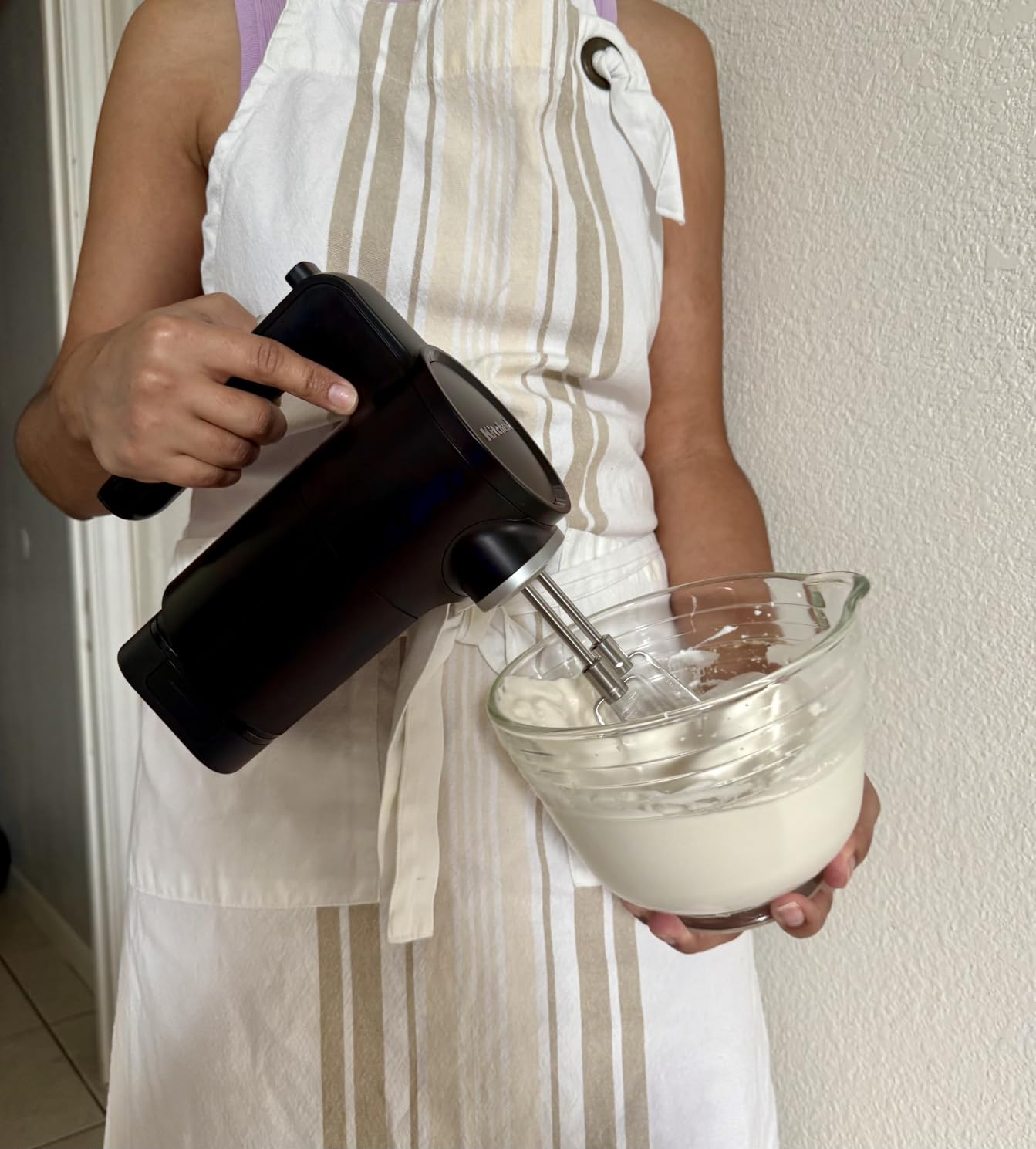 KitchenAid Go Cordless Bundle with Hand Mixer, Food Chopper and Kitchen Vacuum - battery included, KBUR131, Black Matte - Customer Photo 1