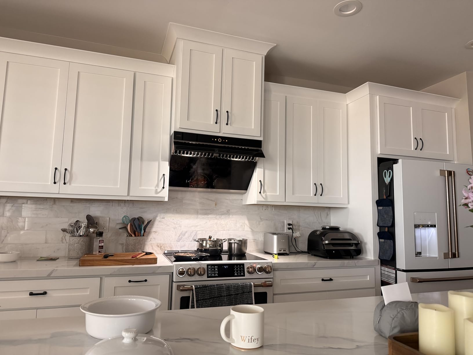 FOTILE JQG7507 Under Cabinet or Wall Mount Kitchen Range Hood 1100 CFM 4 Speed Level with LED Lights, Fingerprint Resistance and Motion Control - Customer Photo 1