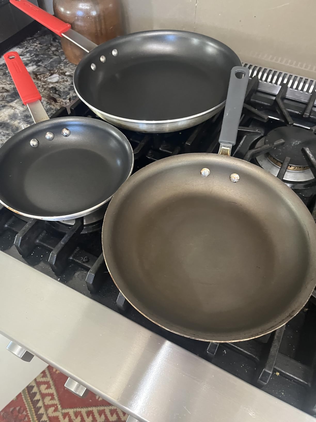 Tramontina Professional 12-Inch Ceramic Non Stick Large Frying Pan, Heavy-Gauge Aluminum Skillet with Ceramic Nonstick Coating, Dishwasher and Oven Safe, Black - Customer Photo 4