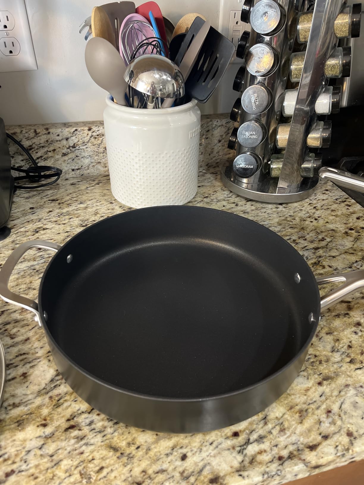Calphalon Hard-Anodized Nonstick 8