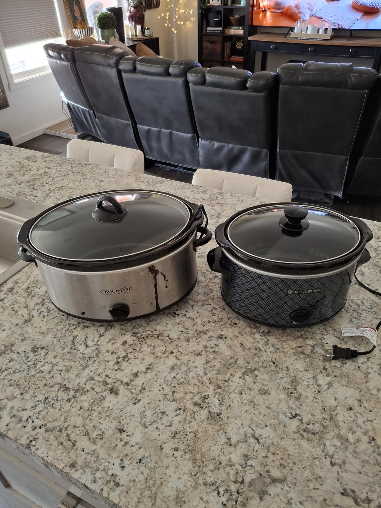 West Bend Slow Cooker 4-Quart Manual Crockery Style with Dishwasher Safe Oval Ceramic Crockpot and Glass Lid Two Temperature Settings Plus Keep Warm, 210-Watts, Black - Customer Photo 2