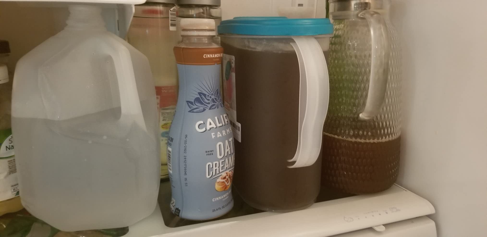 1 Gallon 128oz Glass Pitcher, Water Pitcher with Lid and Spout, Glass Carafe for Hot/Cold Drink, Water Jug for Iced Tea, Coffee, Juice, Milk, Beverage (Extra-Wide Mouth) - Customer Photo 0