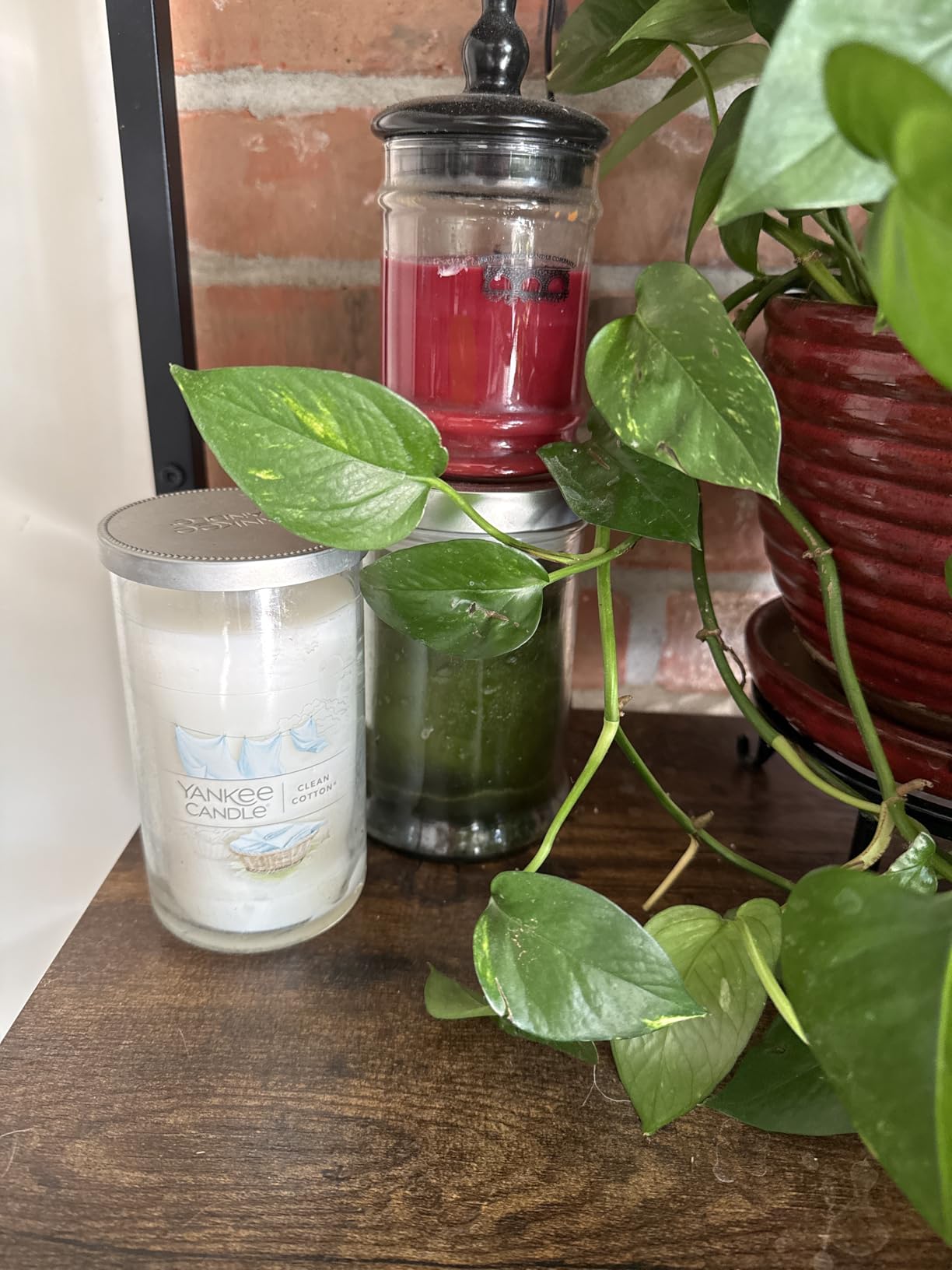 Yankee Candle Mid Summer's Night Scented Candle, 14.5oz 3-Wick Candle Jar with up to 40 Hours Burn Time, Giftable - Customer Photo 1