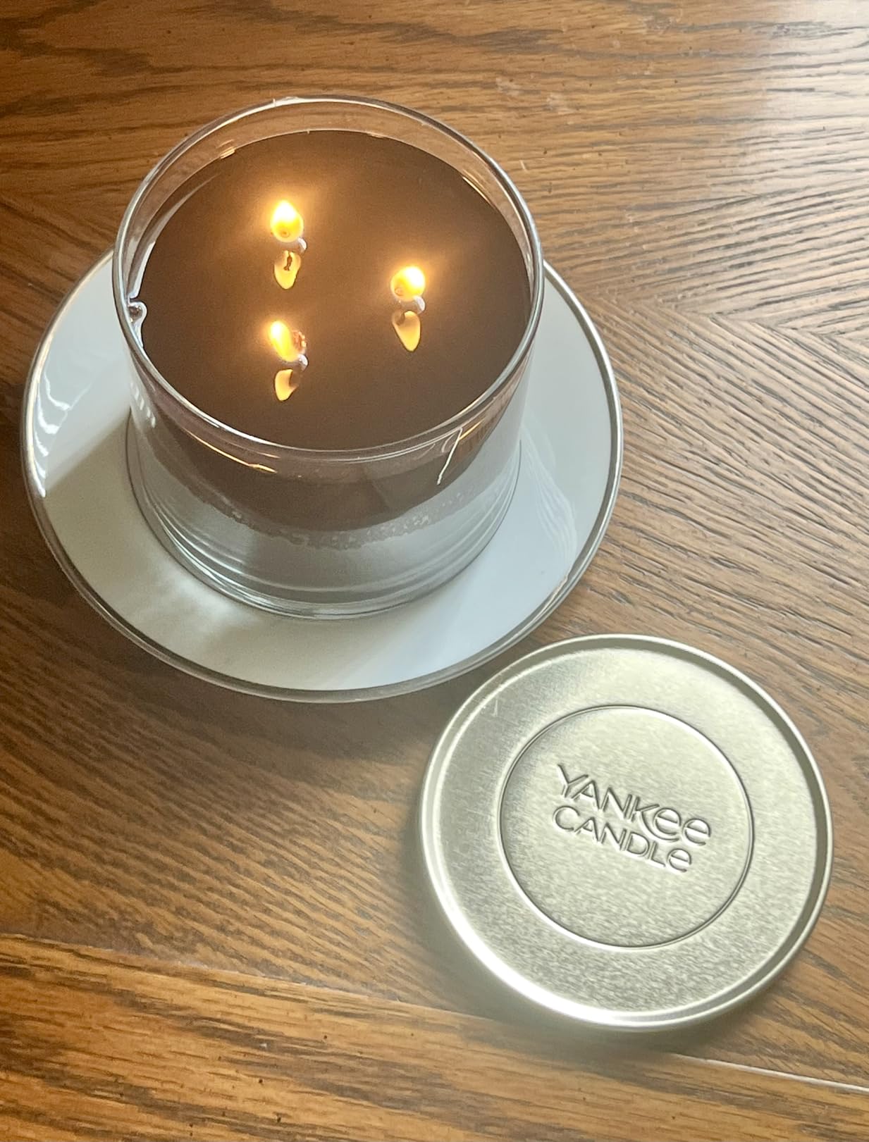 Yankee Candle Mid Summer's Night Scented Candle, 14.5oz 3-Wick Candle Jar with up to 40 Hours Burn Time, Giftable - Customer Photo 2