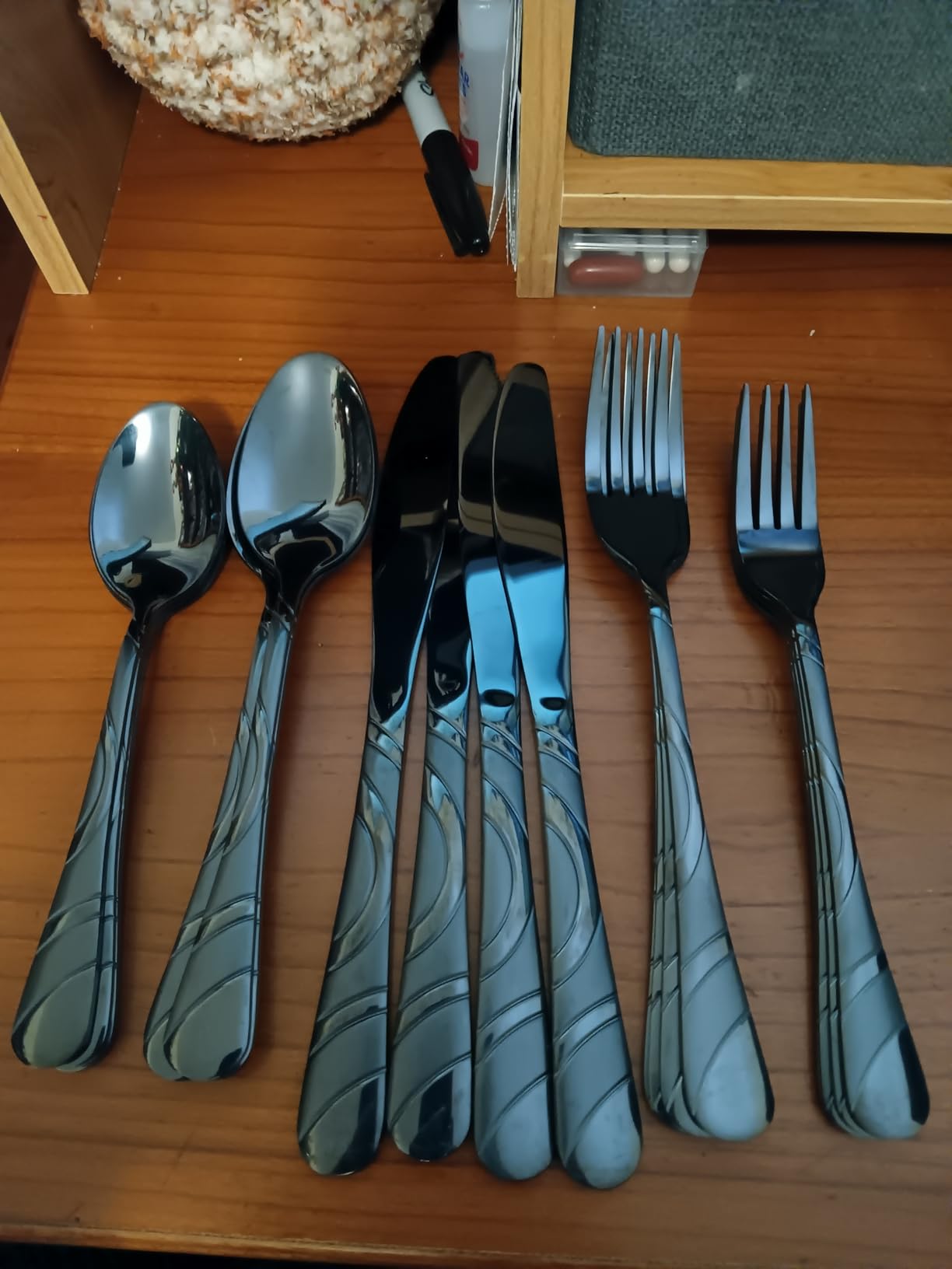 Black Silverware Set for 8, 18/0 Stainless Steel 40-Piece Frosted & Mirror Finish Flatware Set, Modern Cutlery Set for Wedding Restaurant Housewarming Party Event Serving For 8 customer photo 1