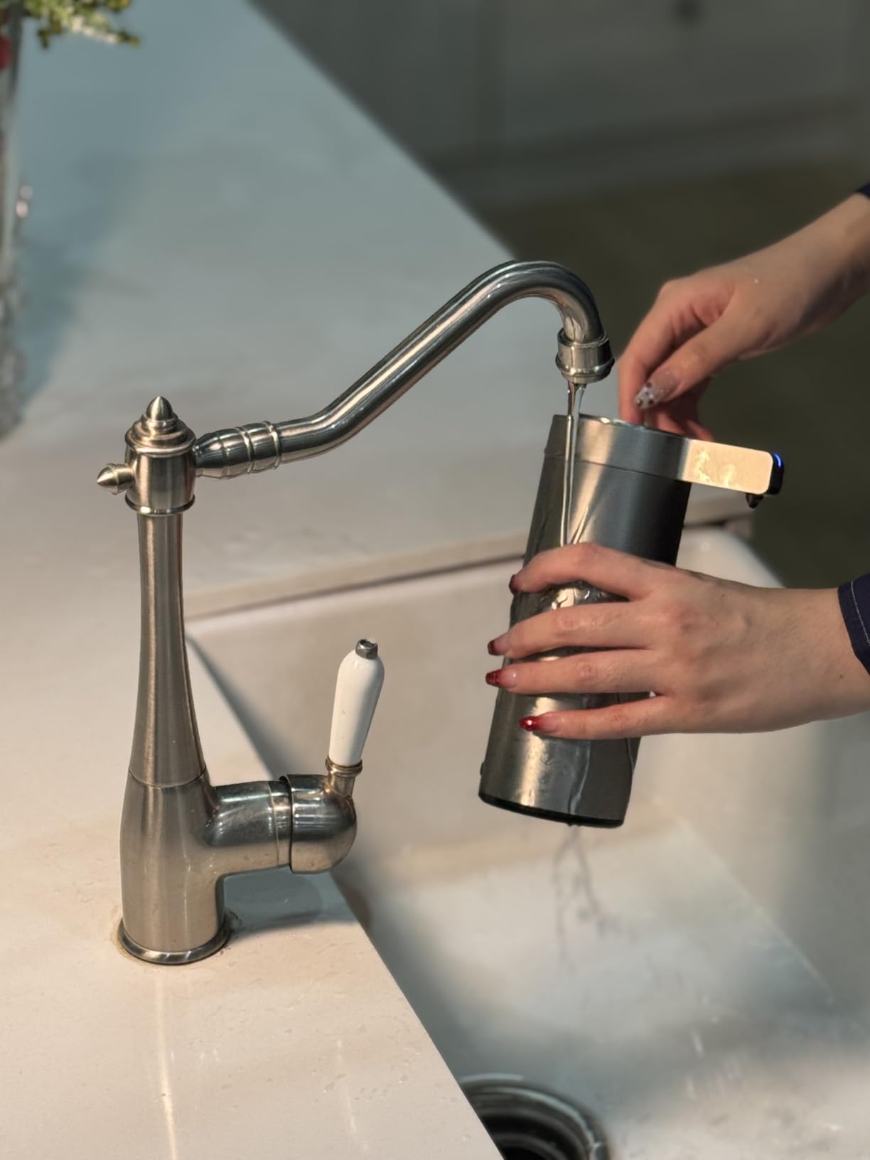 SUNLY Touchless Automatic Soap Dispenser – Clog-Free Pump, 0.2s Fast Sensor, USB-C Rechargeable, Smudge-Resistant Stainless Steel, for Kitchen & Bathroom Soap Dispenser - Customer Photo 1