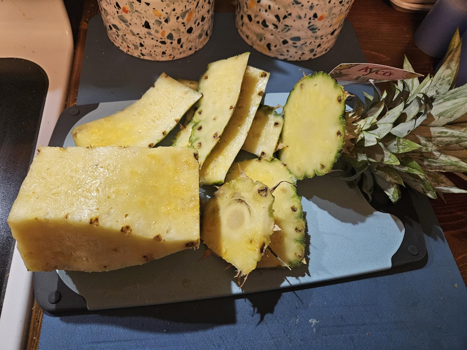 WORKPRO Electric Knife for Meat Slicing, Cordless Electric Carving Knife for Turkey, Fish & Bread, Two Stainless Steel Blades, Ergonomic Handle, Storage Case & Serving Fork Included, White customer photo 2