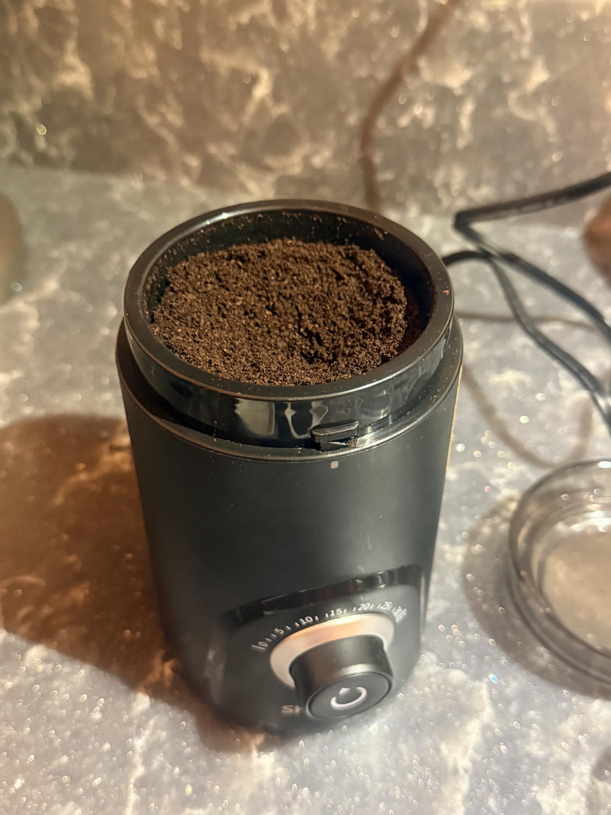 SHARDOR Electric Super Silent Blade Coffee Grinder, Timed Grind Control Rotary Knob, Adjustable Coarse to Fine for Coffee Beans, Spices & Herbs, Black - Customer Photo 1