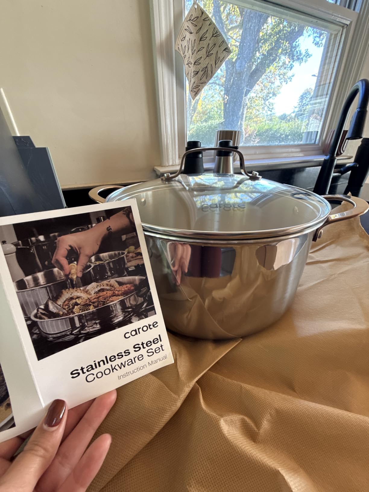 CAROTE 8 Qt Tri-Ply Stainless Steel Stockpot, Non-Toxic Stock Pot with Lid, Soup Pot for Pasta, Even Heating, Oven Safe, Induction, Ceramic and Gas Cooktops Compatible, Sliver - Customer Photo 2