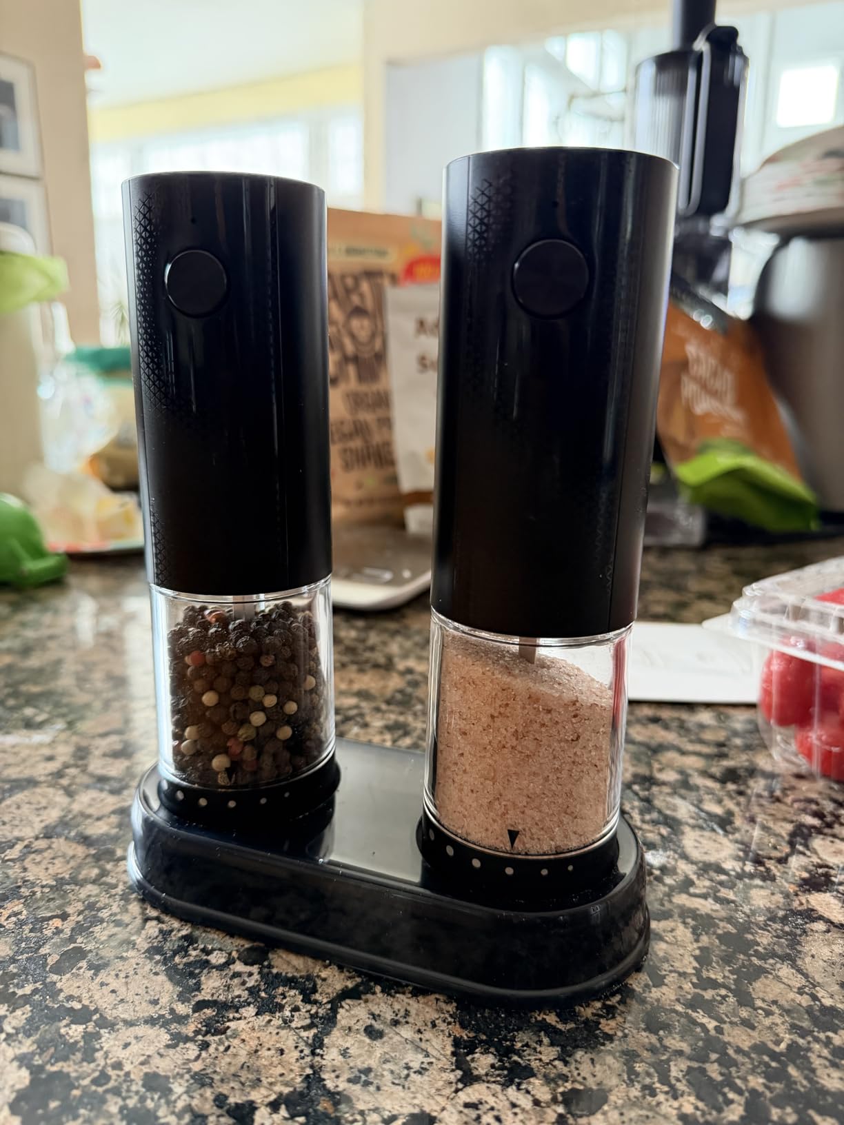 Electric Salt and Pepper Grinder Set - Rechargeable Automatic Salt and Pepper Shakers, Kitchen Appliances with External Adjustable Coarseness, Larger Hopper for Cooking, Home Gifts(2 Pack,Black/Black) customer photo 2
