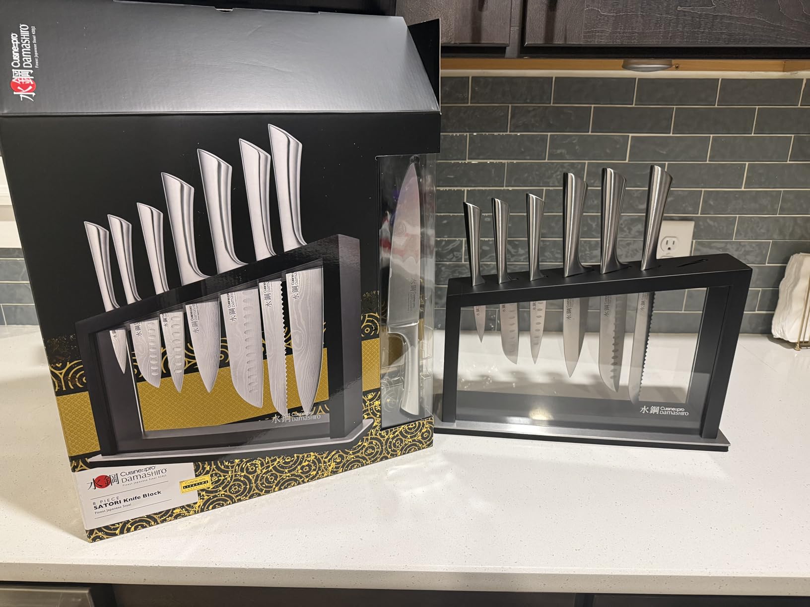 Cuisine::pro Damashiro Knife Block (Hiryu, 10-Piece Set) - Premium Japanese Steel Knife Set with Acacia Wood Block & Tempered Glass Window - Damascus-Inspired Blade - Customer Photo 2