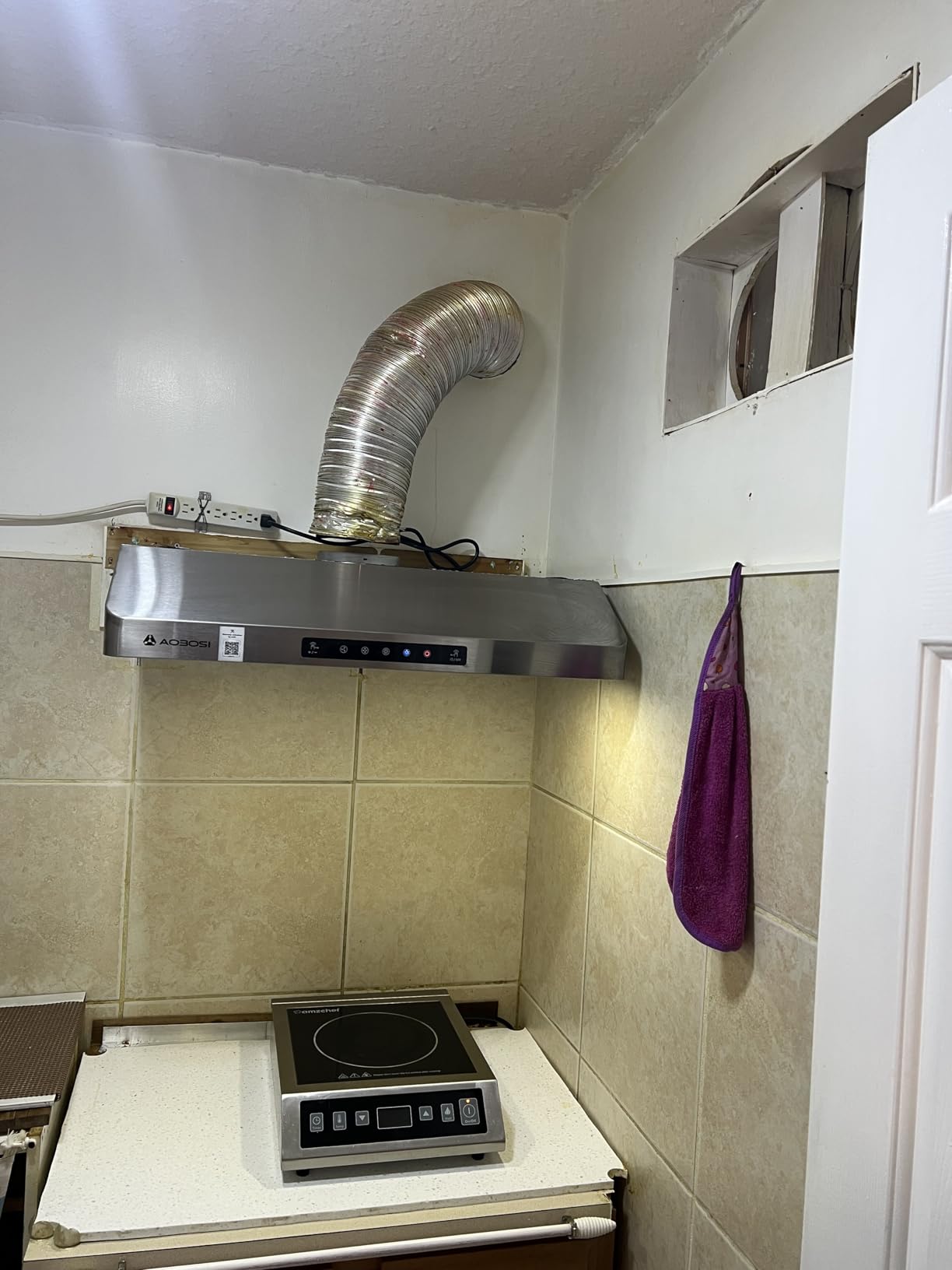 AAOBOSI Range Hood 30 inch Under Cabinet,800-CFM Gesture Sensing/Touch Control/Motor Upgrade Low Noise,3 Speed Range Hood with LED Lights Exhaust Fan, Stainless Steel Kitchen Vent Hood - Customer Photo 3