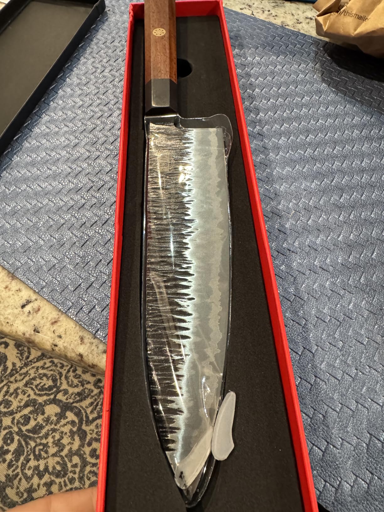 SHAN ZU 8 Inch Japanese Chef Knife, Hand Forged Gyuto Knife 9 Layers High Carbon 10CR18MOV Steel Kitchen Knife Ultra Sharp & Durable Professional Japanese Sashimi Knife with Ergonomic Rosewood Handle - Customer Photo 2