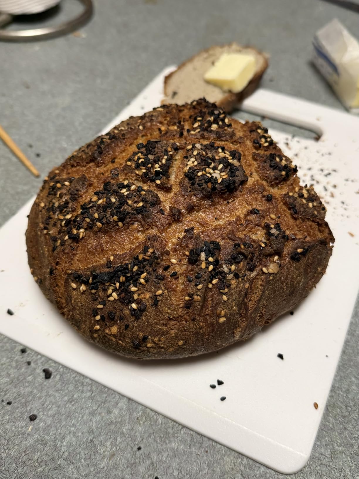 Sassafras Superstone Stoneware La Cloche Bread Baker, Unglazed, Baking Stone for Bread, Capacity 5QT 12