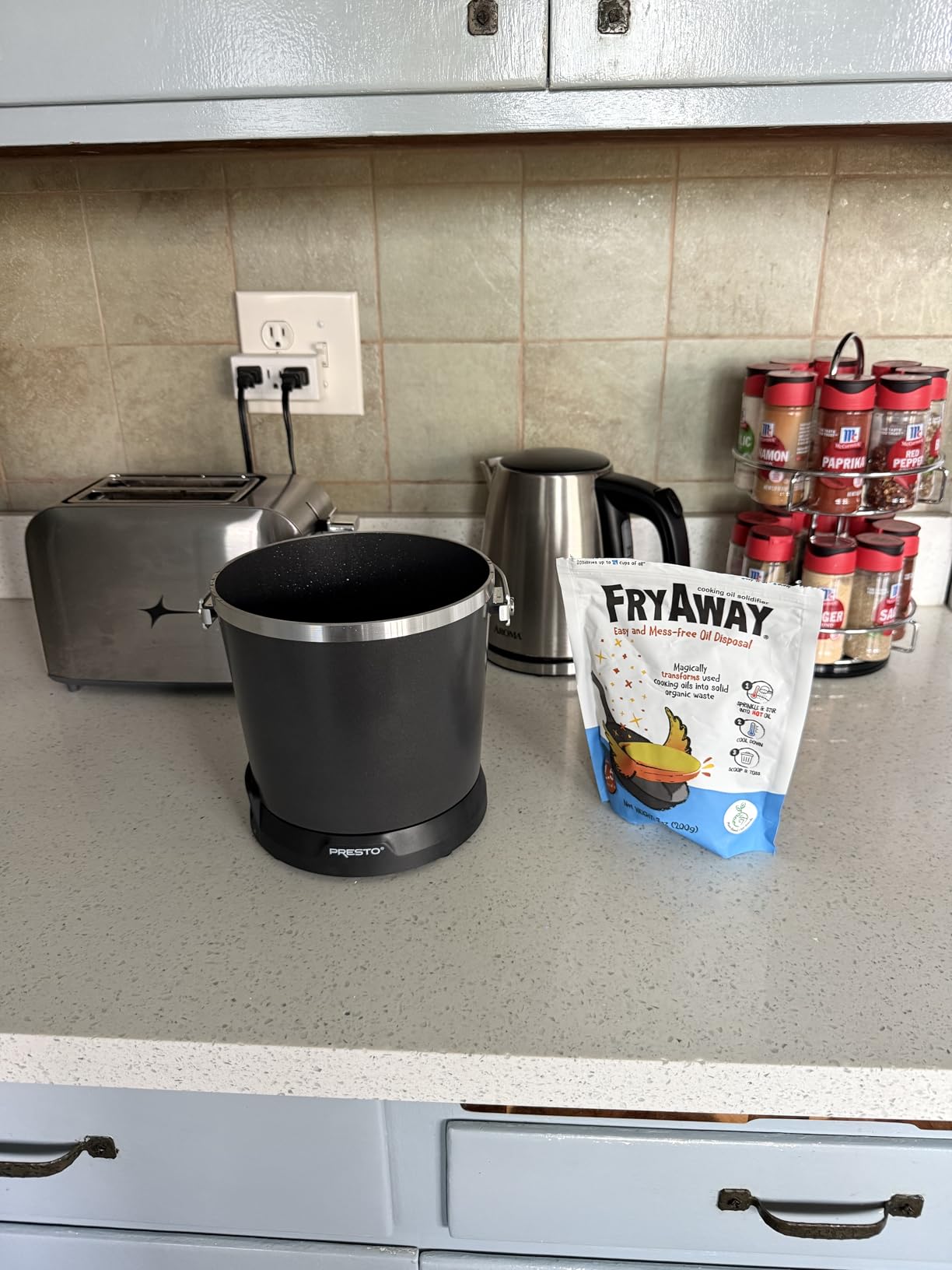 Presto 05420 FryDaddy Electric Deep Fryer,Black Customer Review Presto 05420 FryDaddy Electric Deep Fryer,Black - Customer Photo 0