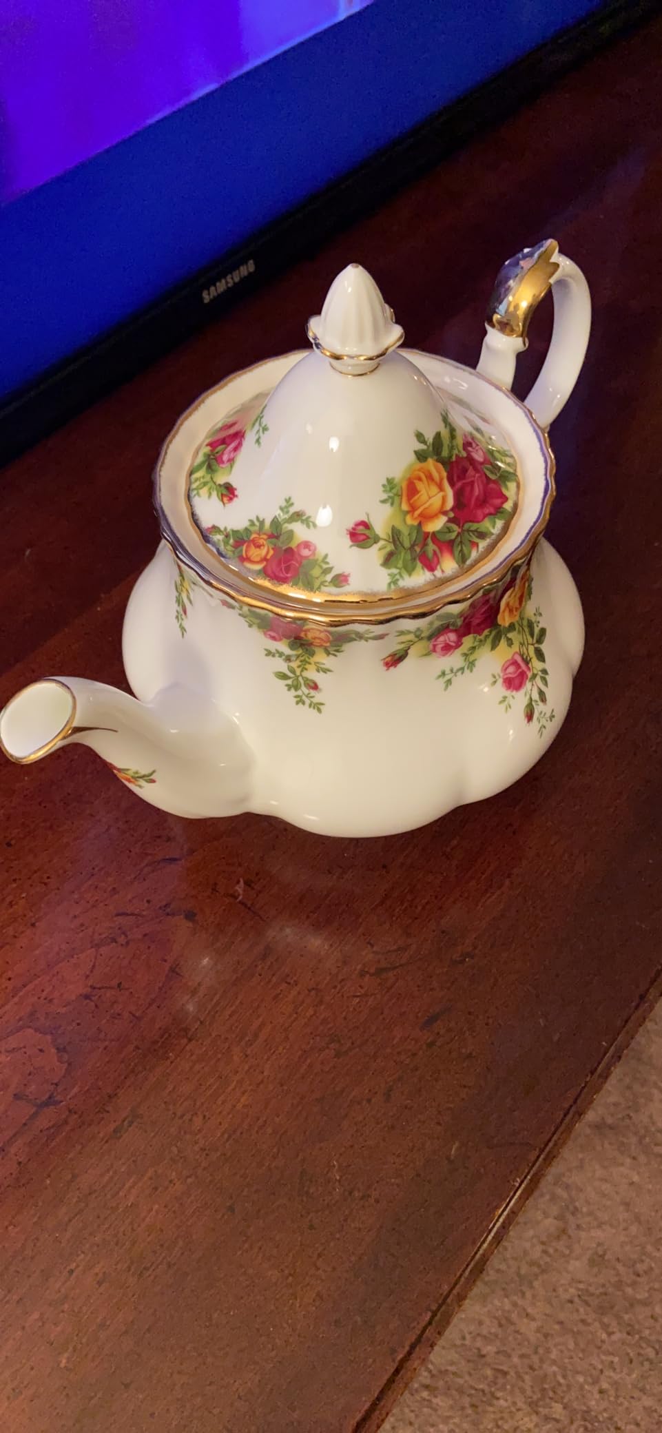 Royal Albert Old Country Roses Teacup & Saucer Set - Customer Photo 1