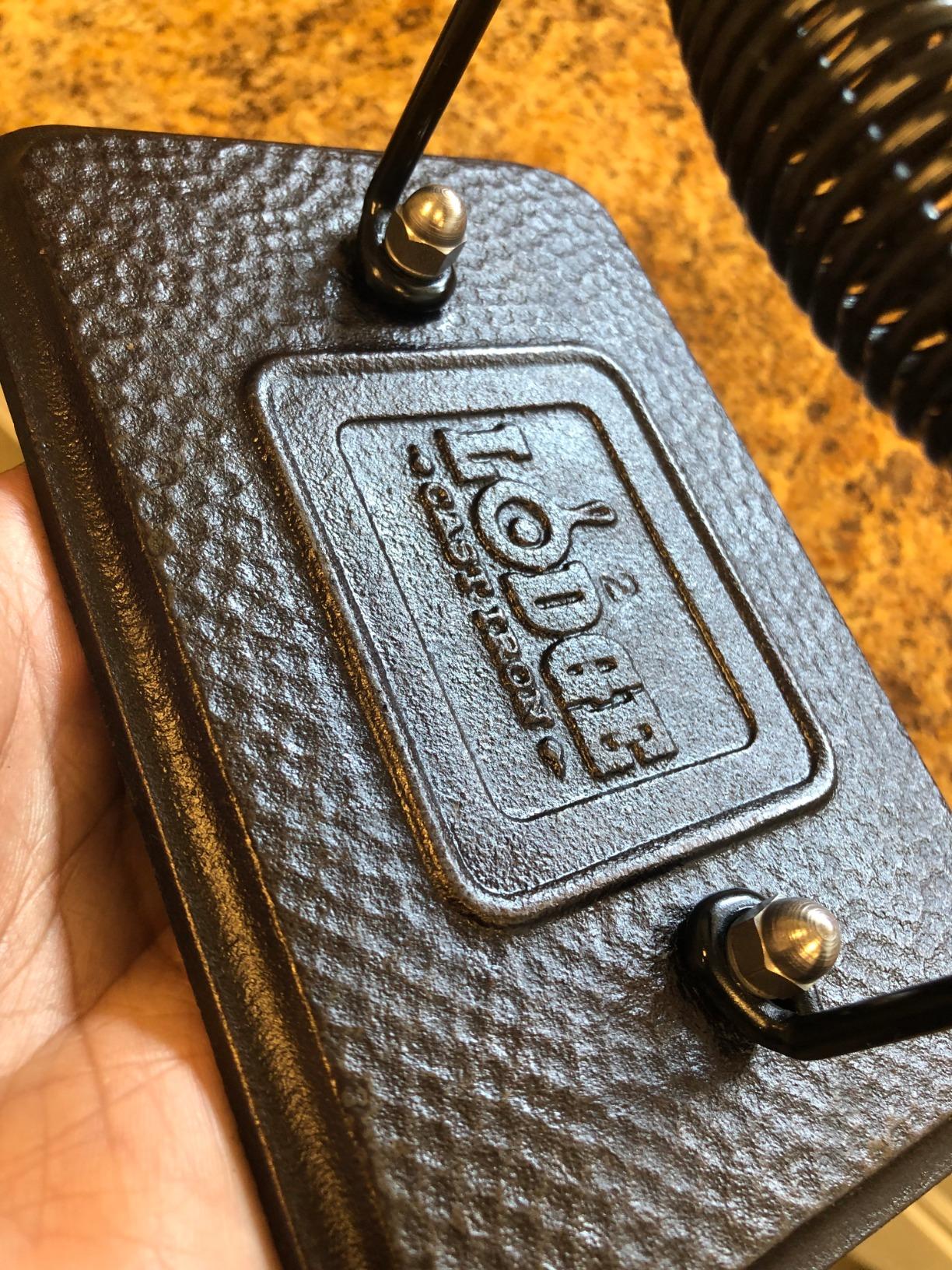 Lodge Pre-Seasoned Cast Iron Grill Press with Cool-Grip Spiral Handle, 4.5 inch X 6.75 inch, Black customer photo 2