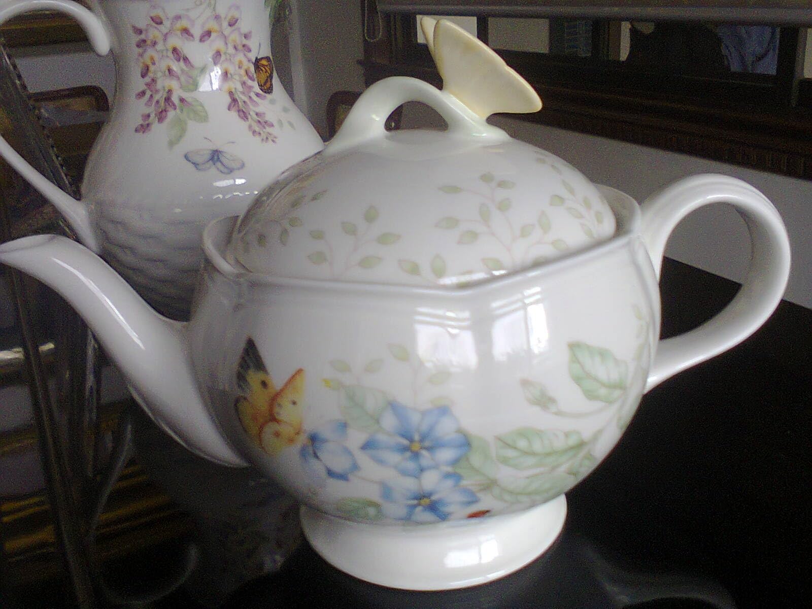 Lenox Butterfly Meadow 8-Piece Tea Set, Service for 2, White - Customer Photo 1