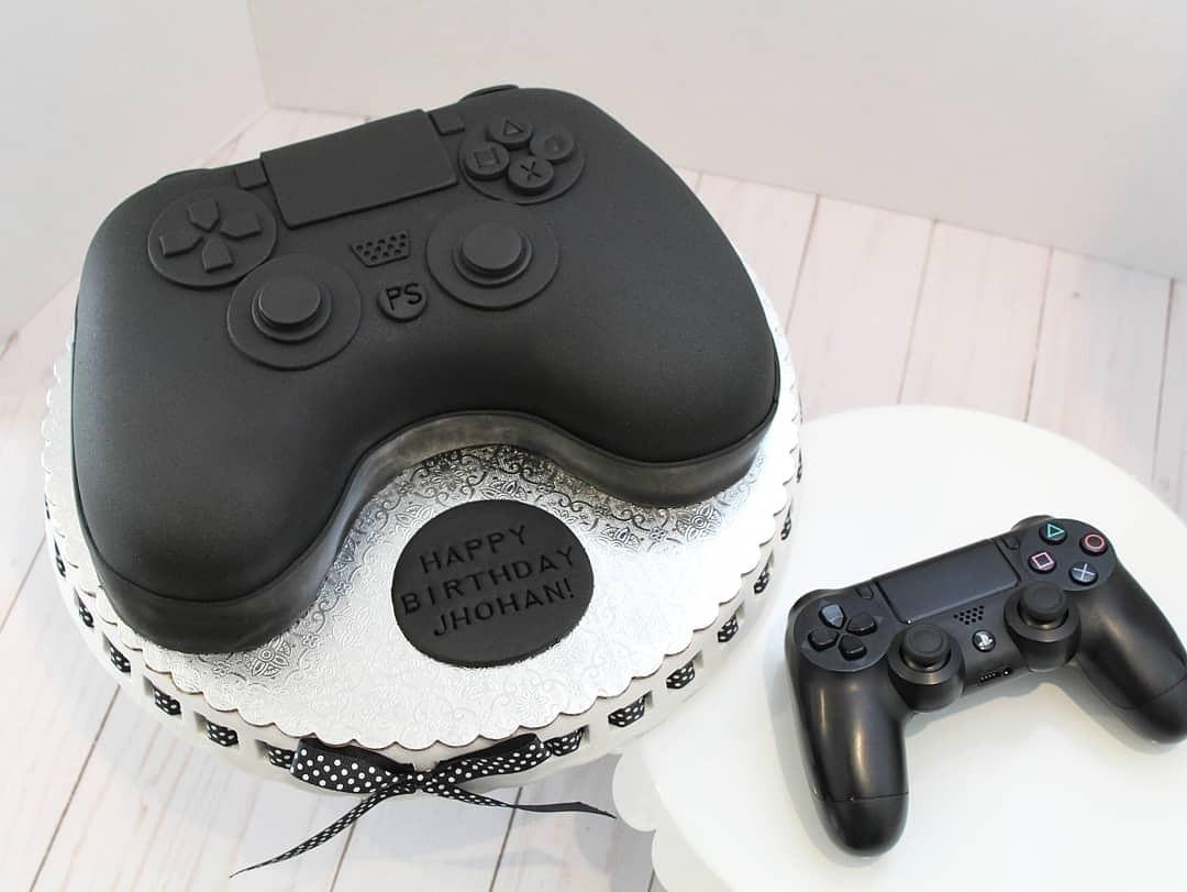 Ateco 4 Piece Stainless Steel Plain Edge Round Cutters Set in Graduated Sizes customer photo 2