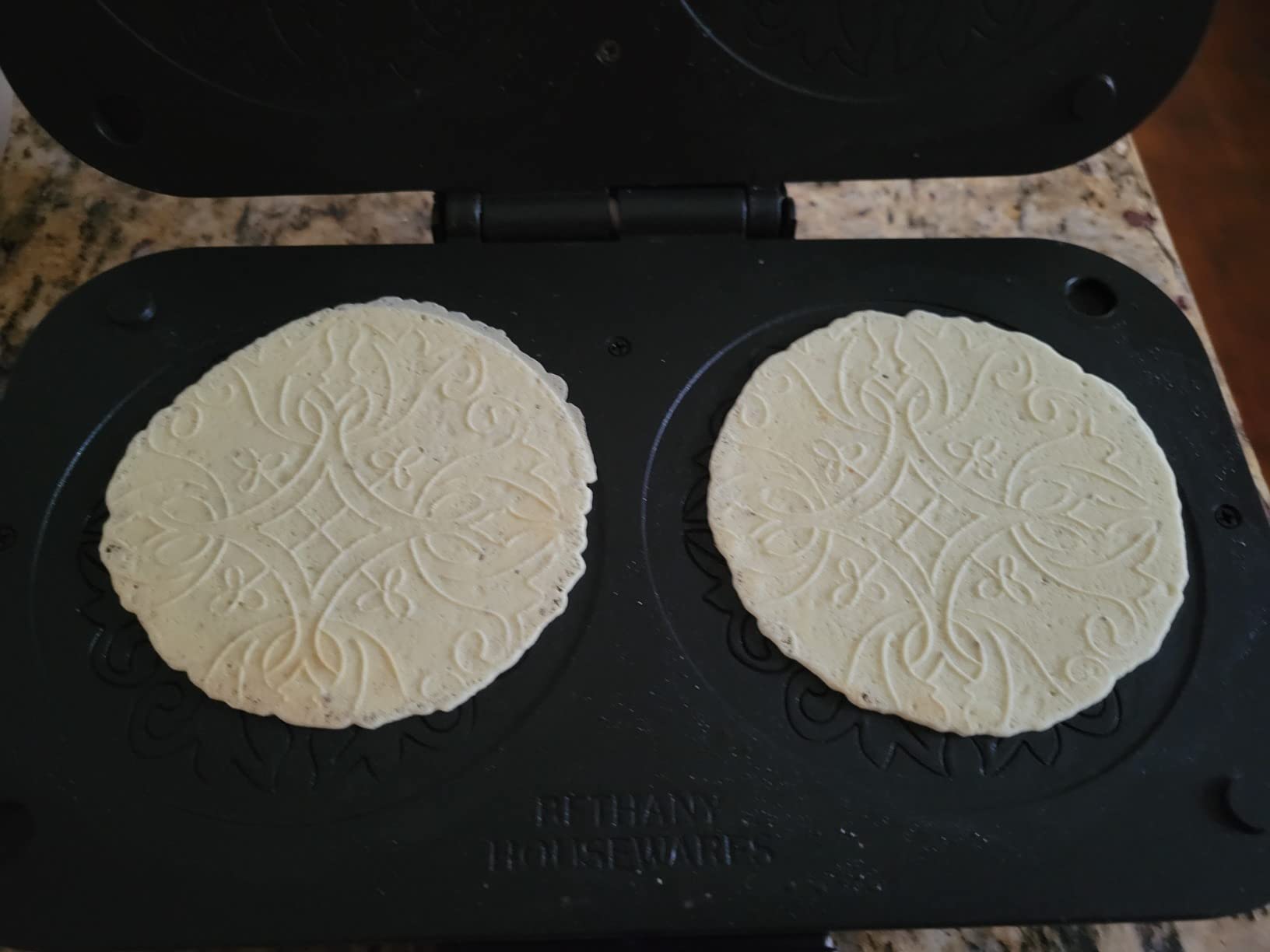 Electric Krumkake Baker customer photo 1